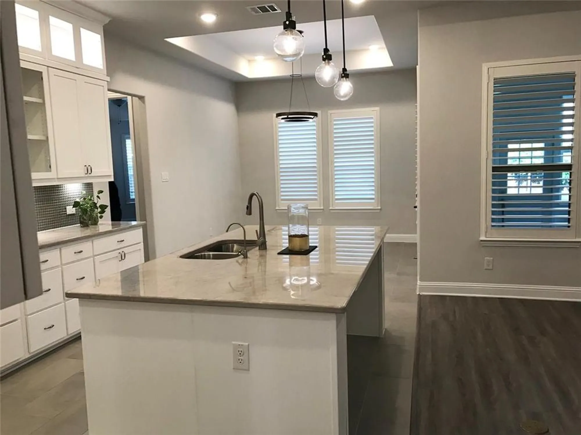 Property Slideshow image 5 of 34 | 8137 maybury, The Colony, TX, 75056