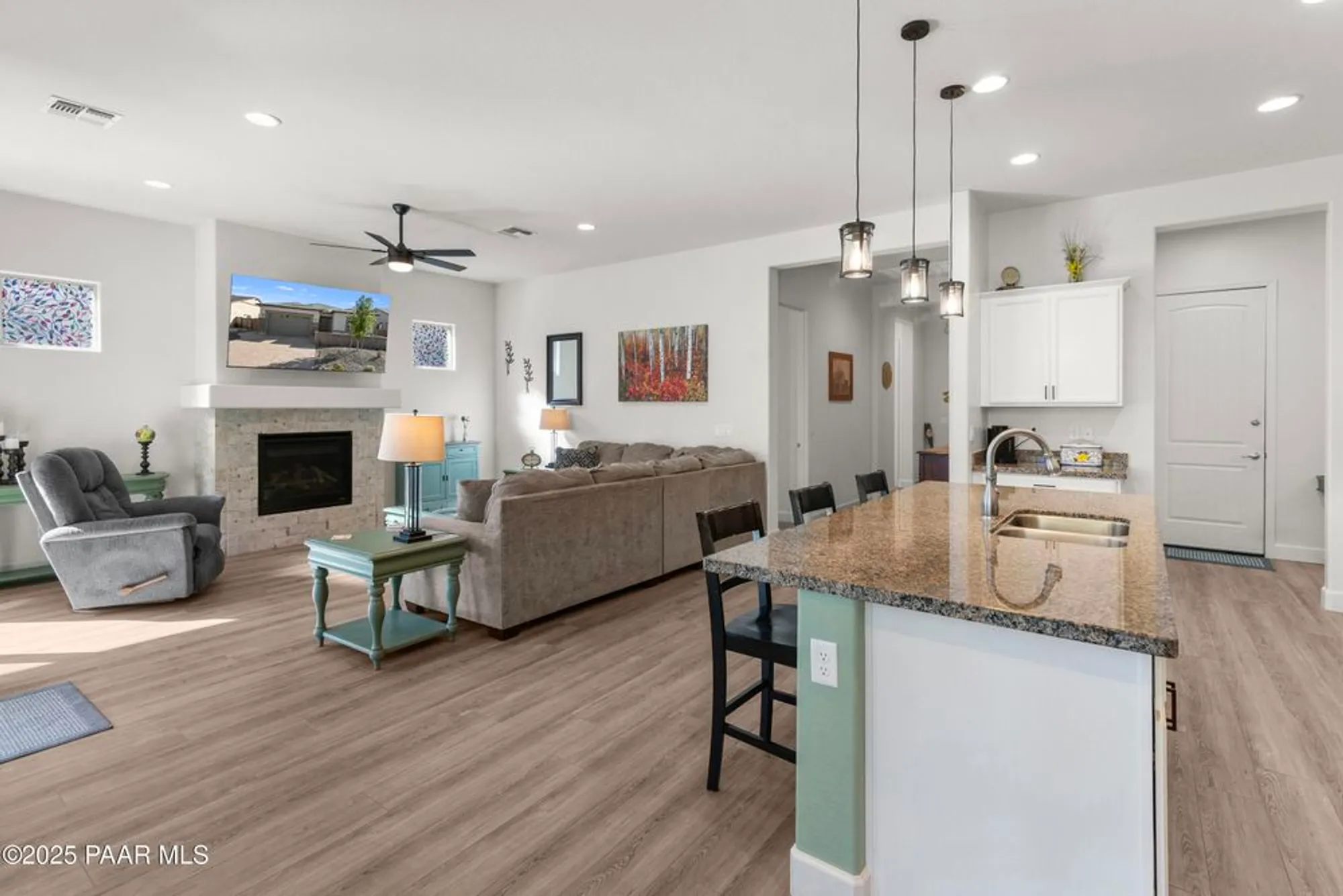 Property Slideshow image 6 of 27 | 7883 e hideaway falls ct # 20-a, Prescott Valley, AZ, 86315