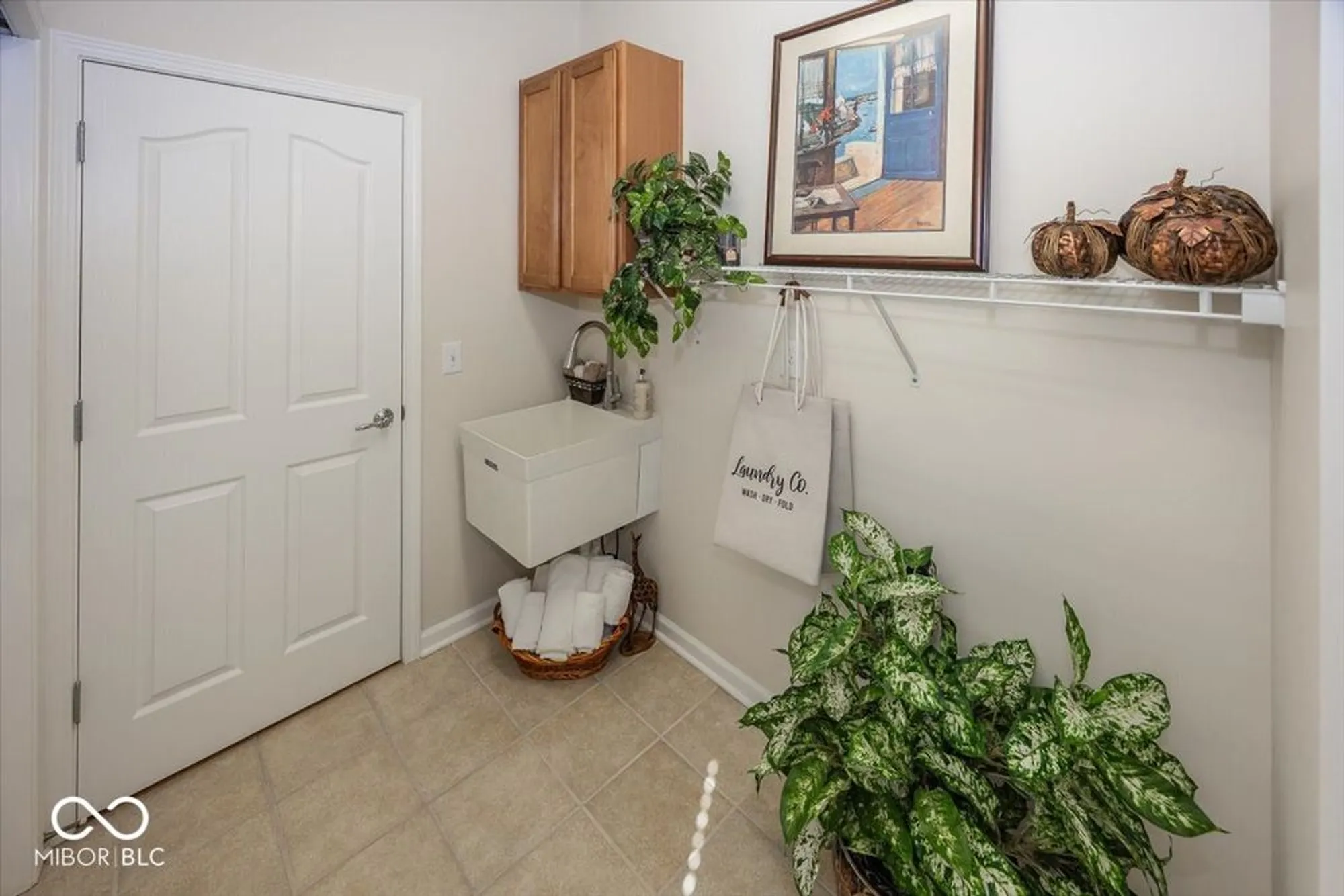 Property Slideshow image 43 of 54 | 12926 venito trl, Fishers, IN, 46037