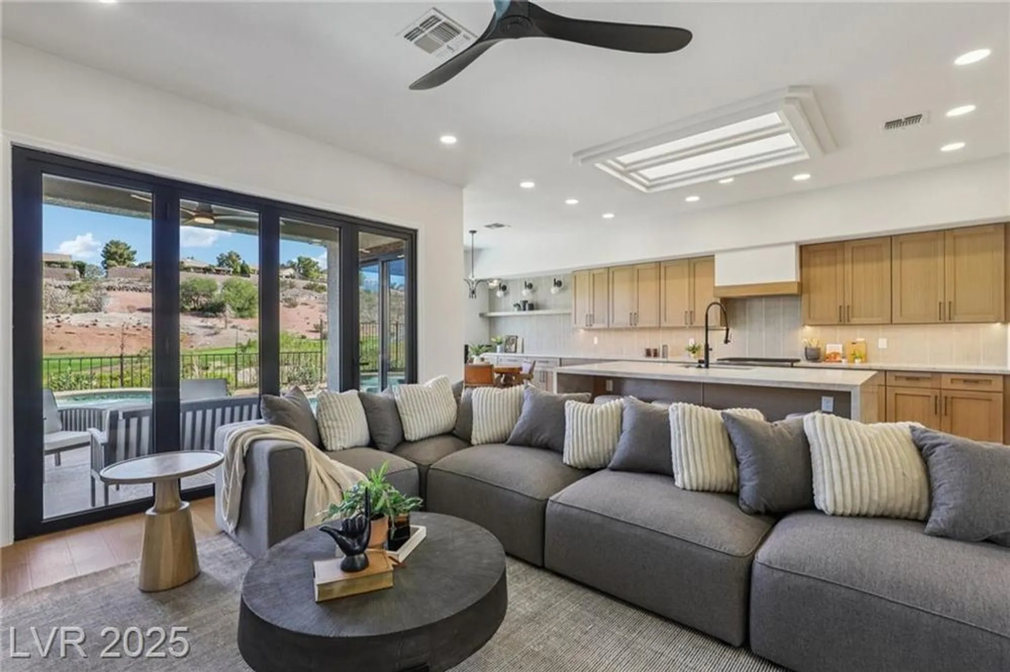 Property Slideshow image 17 of 82 | 2386 hardin ridge dr, Henderson, NV, 89052