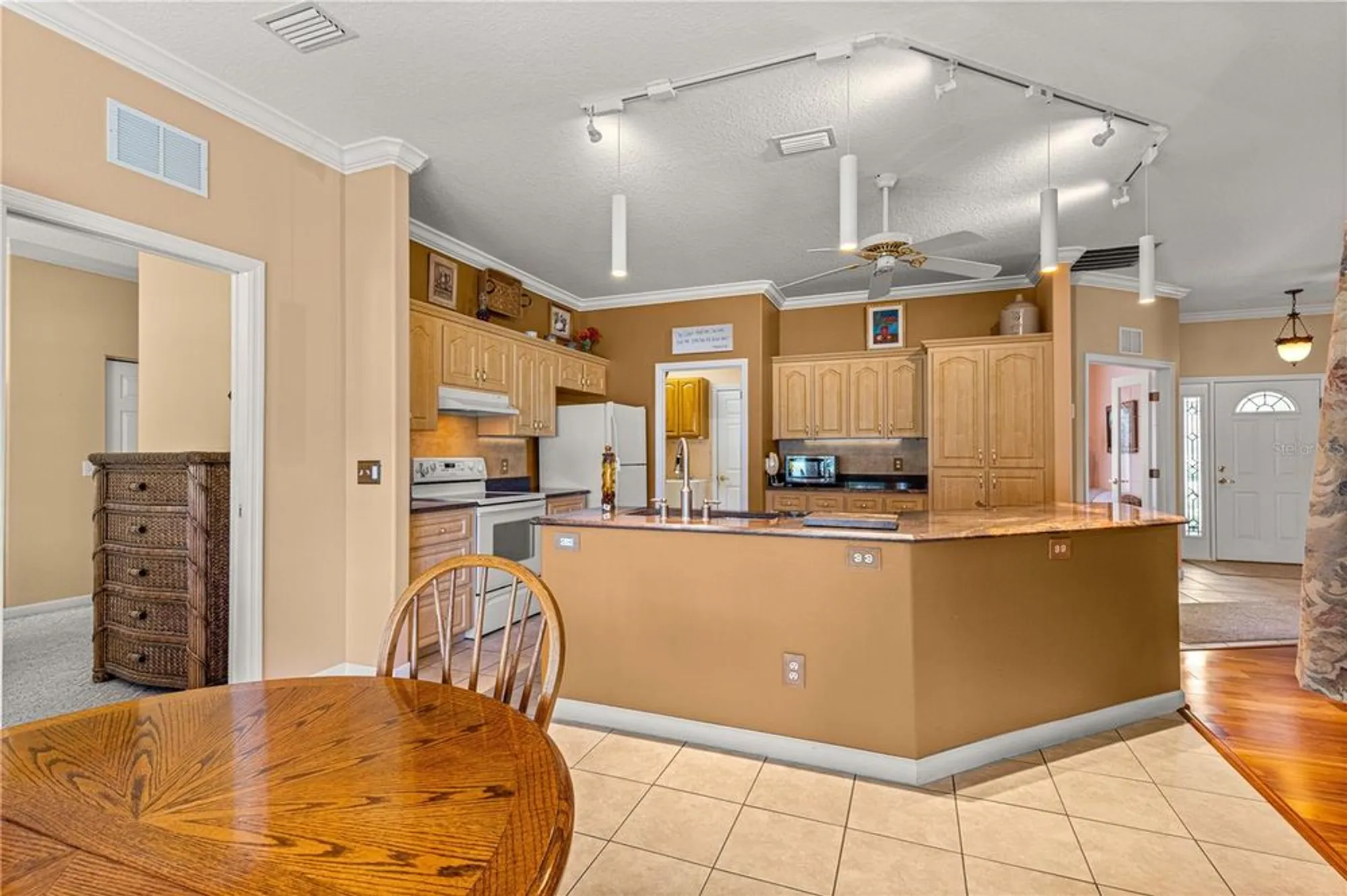 Property Slideshow image 25 of 50 | 5543 nw 25th loop, Ocala, FL, 34482