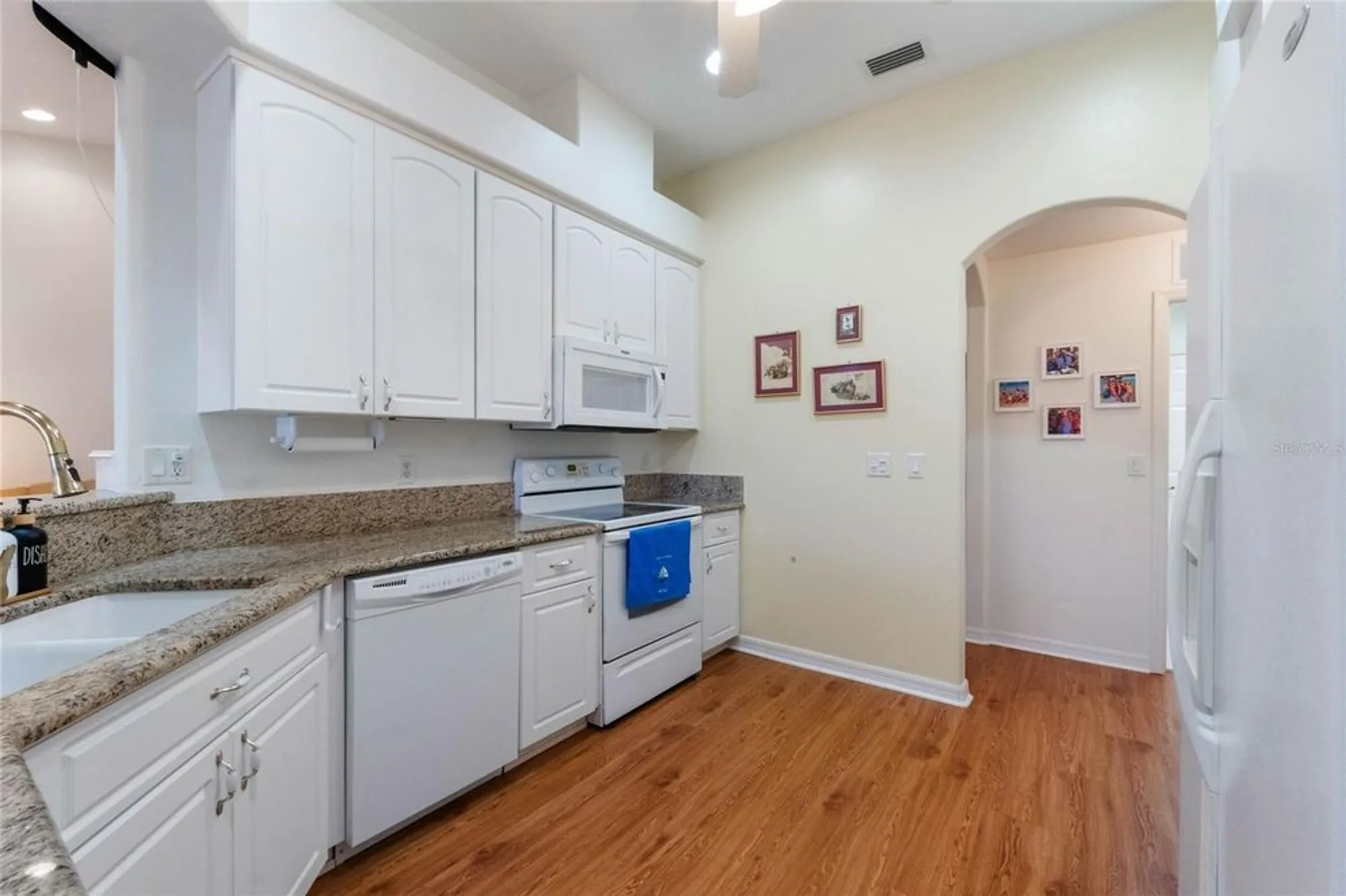 Property Slideshow image 14 of 65 | 5502 bounty cir, Tavares, FL, 32778