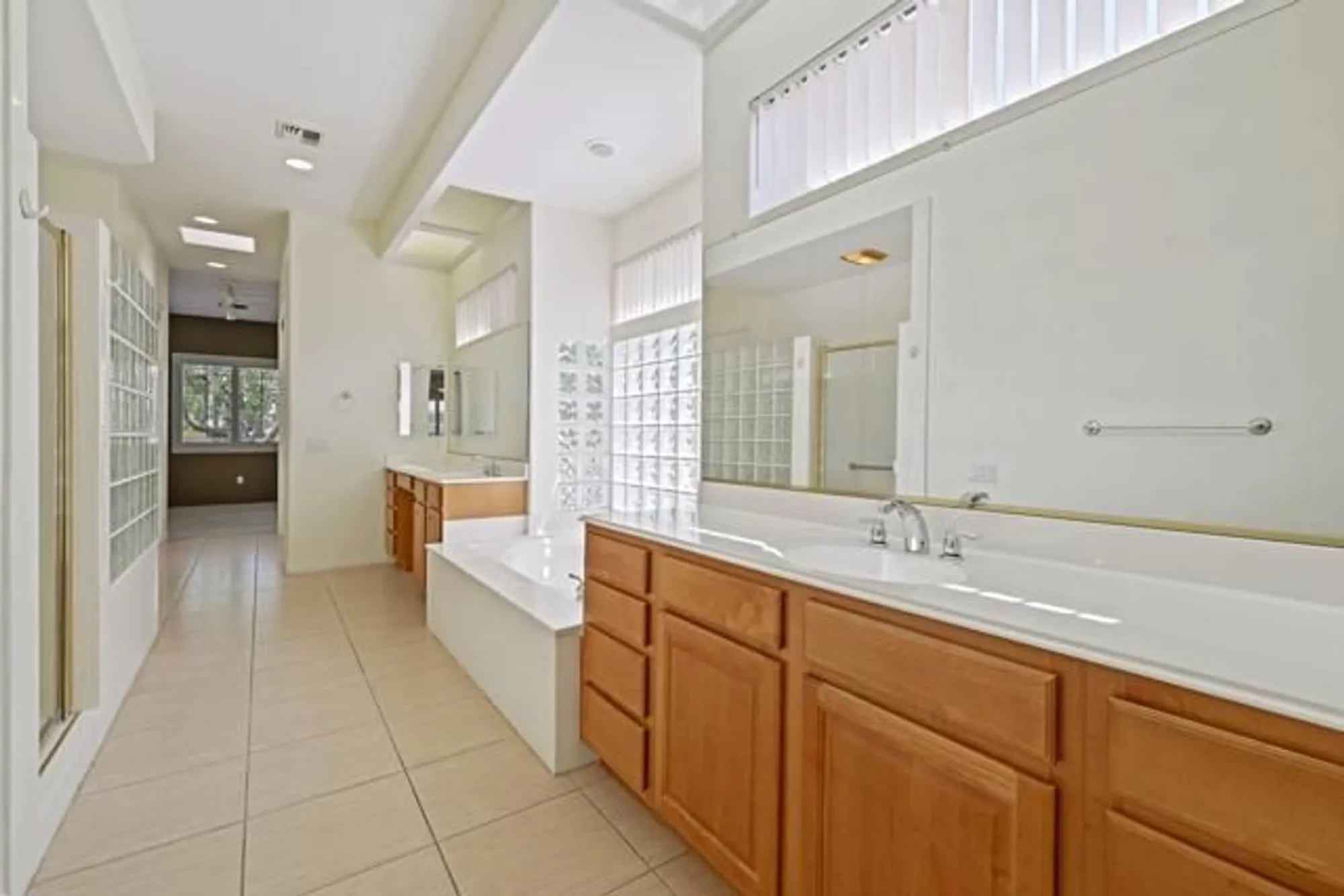 Property Slideshow image 29 of 45 | 36411 tallowood dr, Palm Desert, CA, 92211