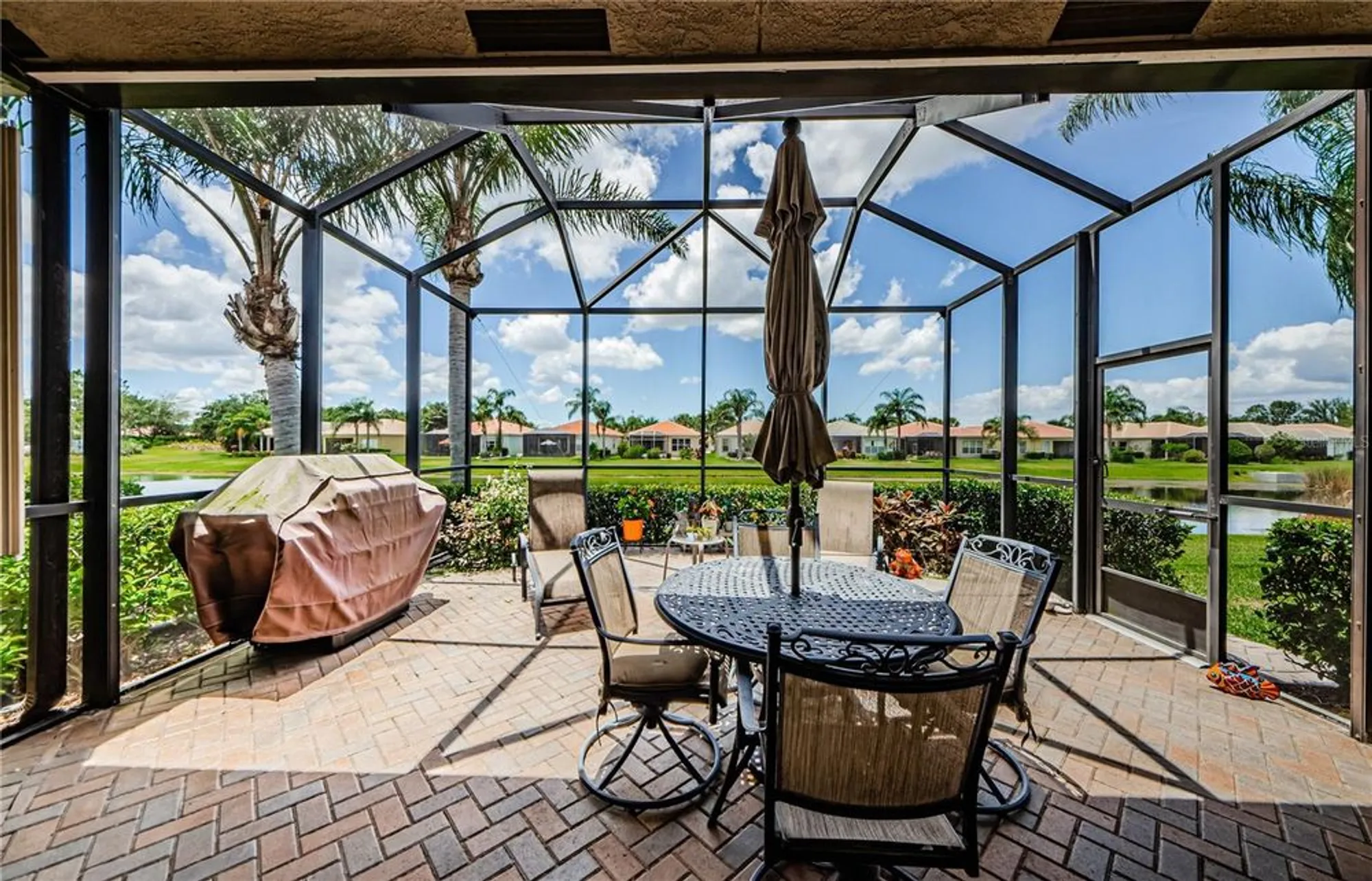 Property Slideshow image 38 of 96 | 4918 sandy brook cir, Wimauma, FL, 33598