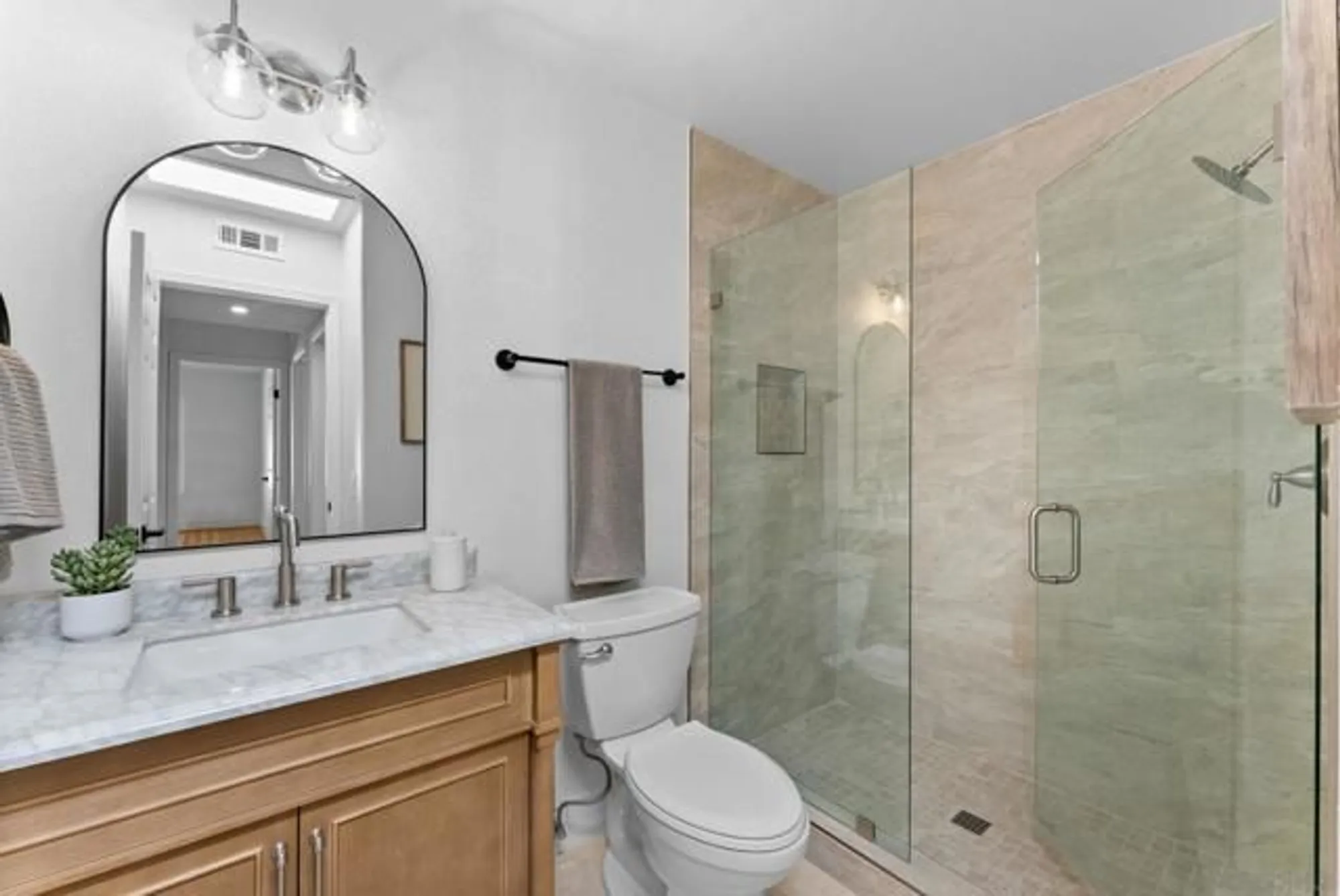 Property Slideshow image 18 of 34 | 4946 alicante way, Oceanside, CA, 92056