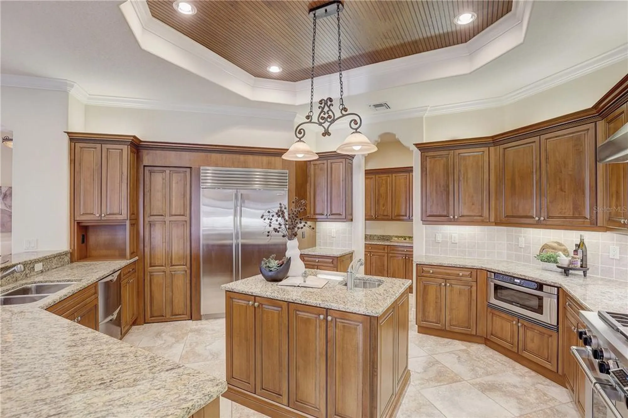 Property Slideshow image 17 of 61 | 5408 tybee island dr, Apollo Beach, FL, 33572