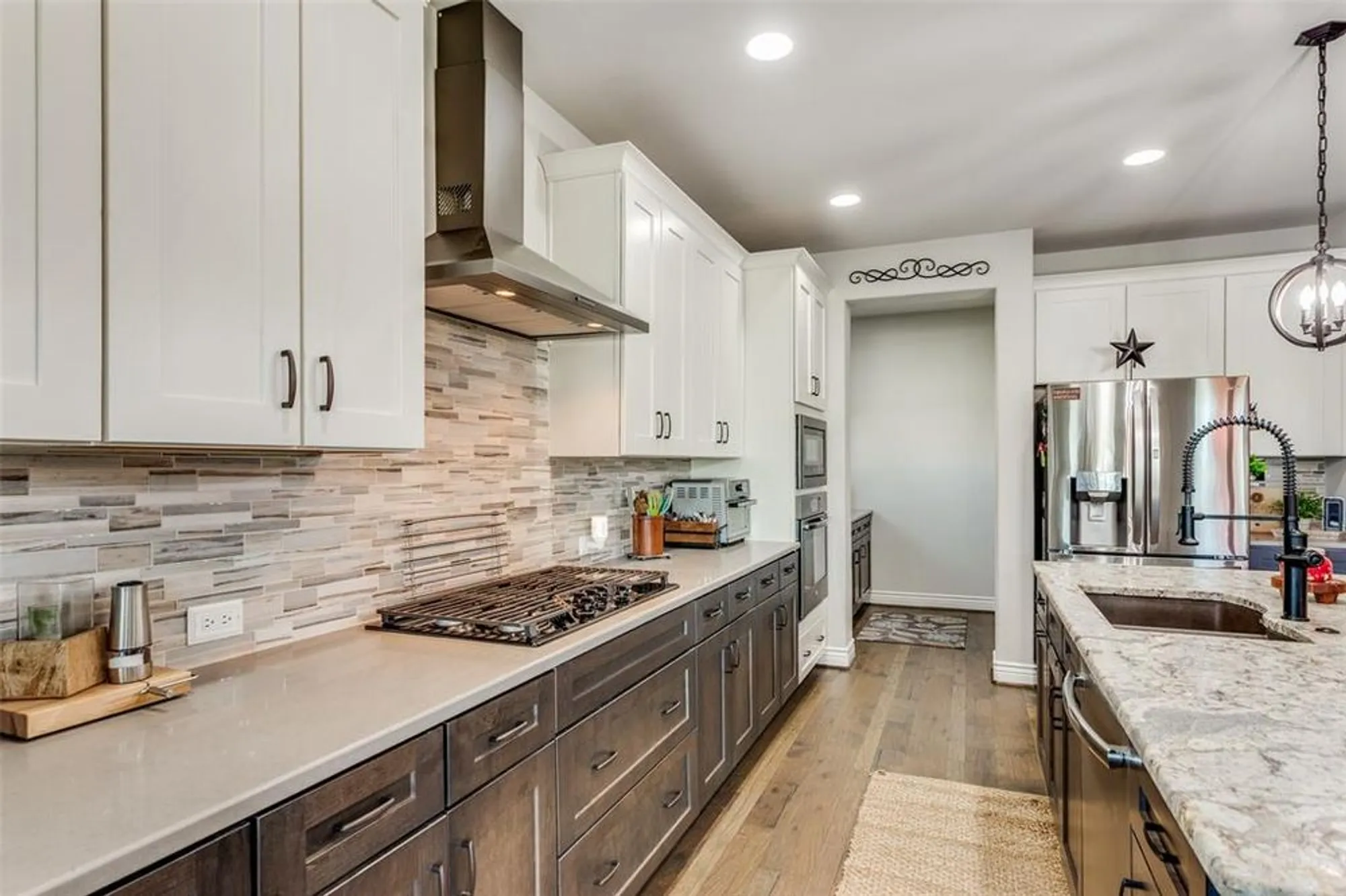 Property Slideshow image 14 of 36 | 9900 silver rock way, Denton, TX, 76207