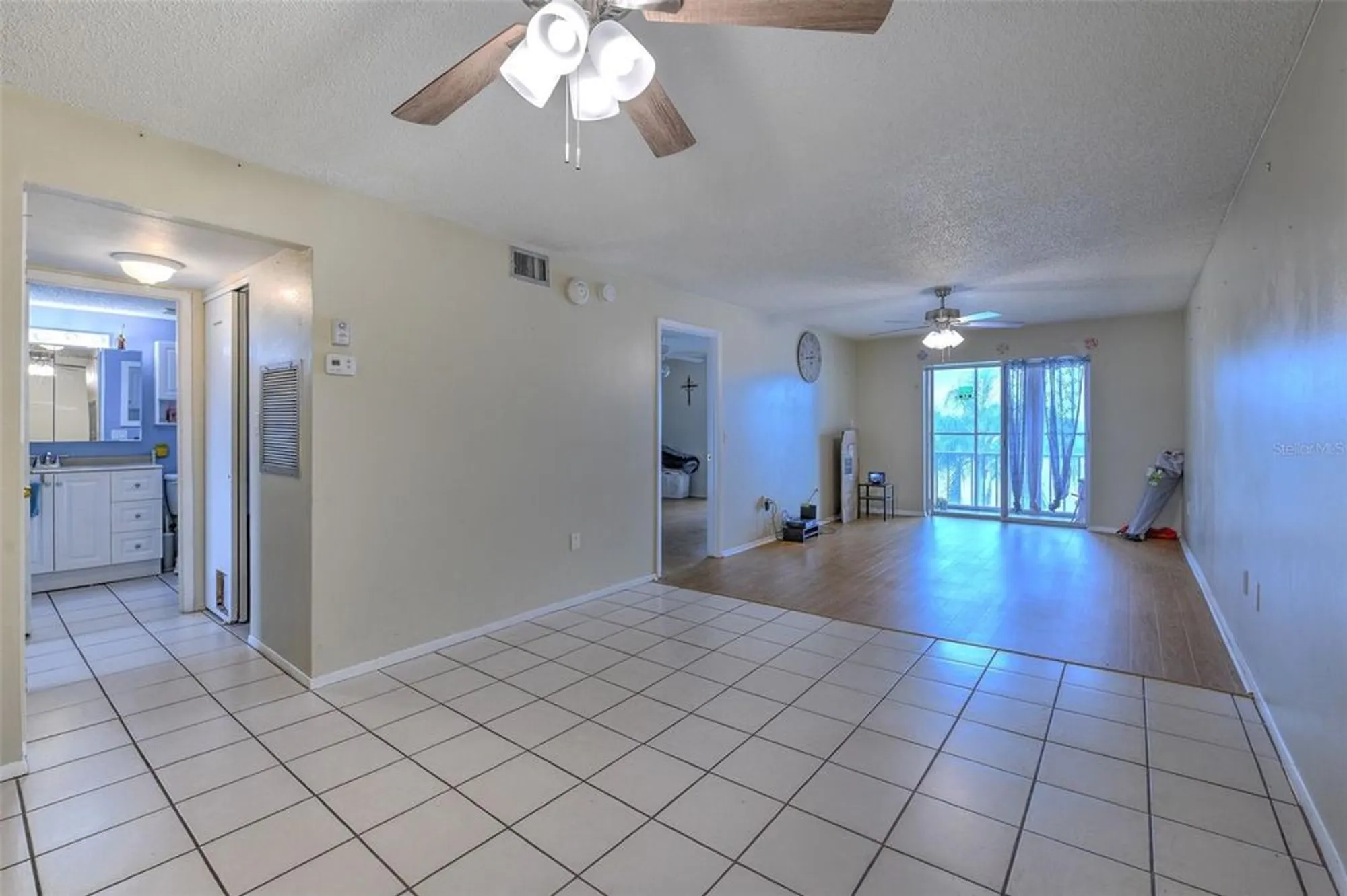 Property Slideshow image 17 of 35 | 3753 lake bayshore dr h305, Bradenton, FL, 34205