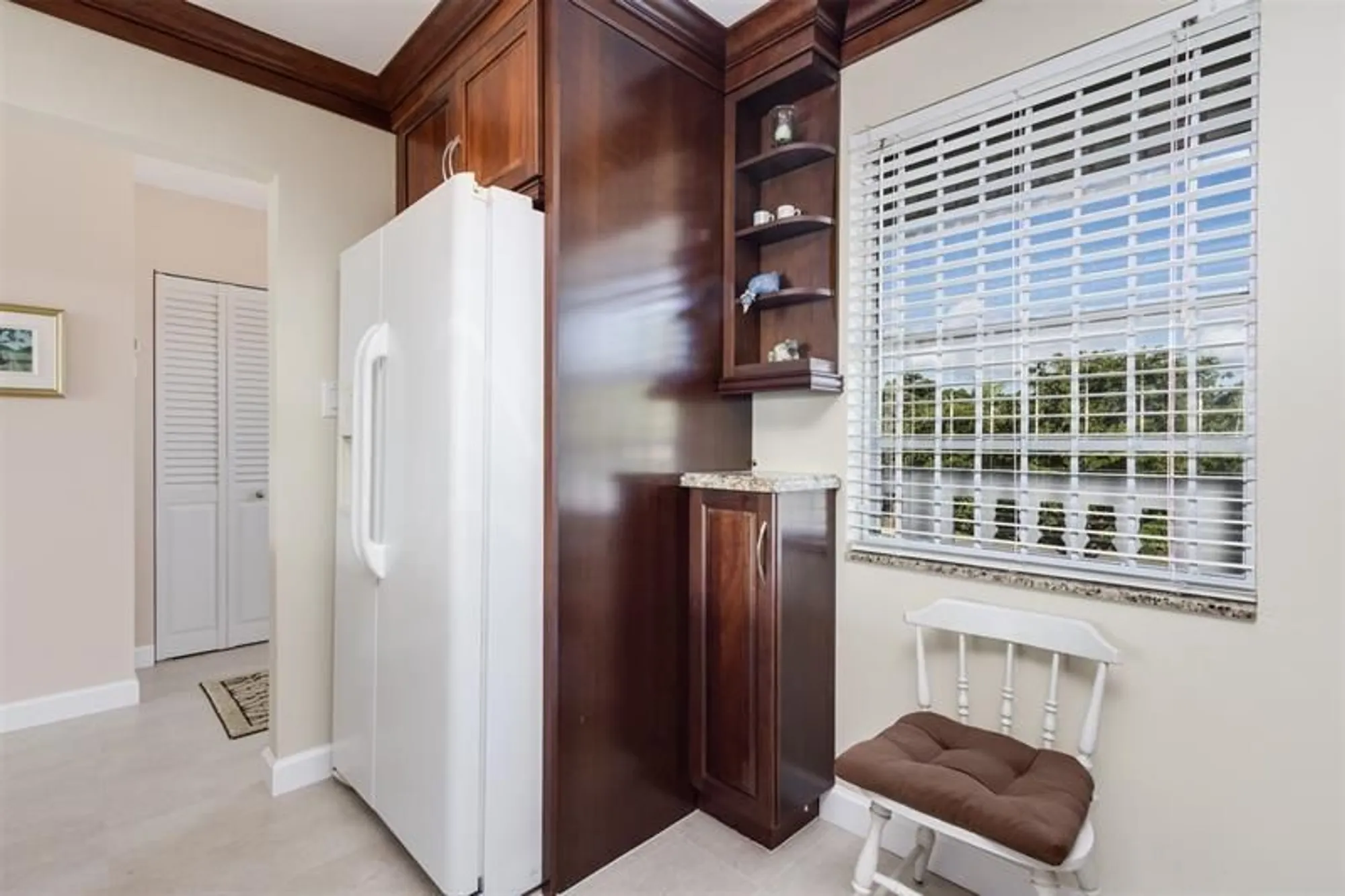 Property Slideshow image 8 of 42 | 414 se 10th st 302, Dania Beach, FL, 33004