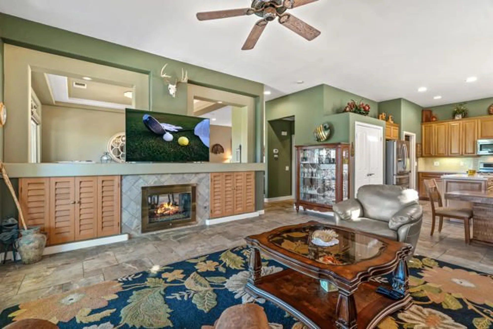 Property Slideshow image 16 of 73 | 44327 royal lytham dr, Indio, CA, 92201