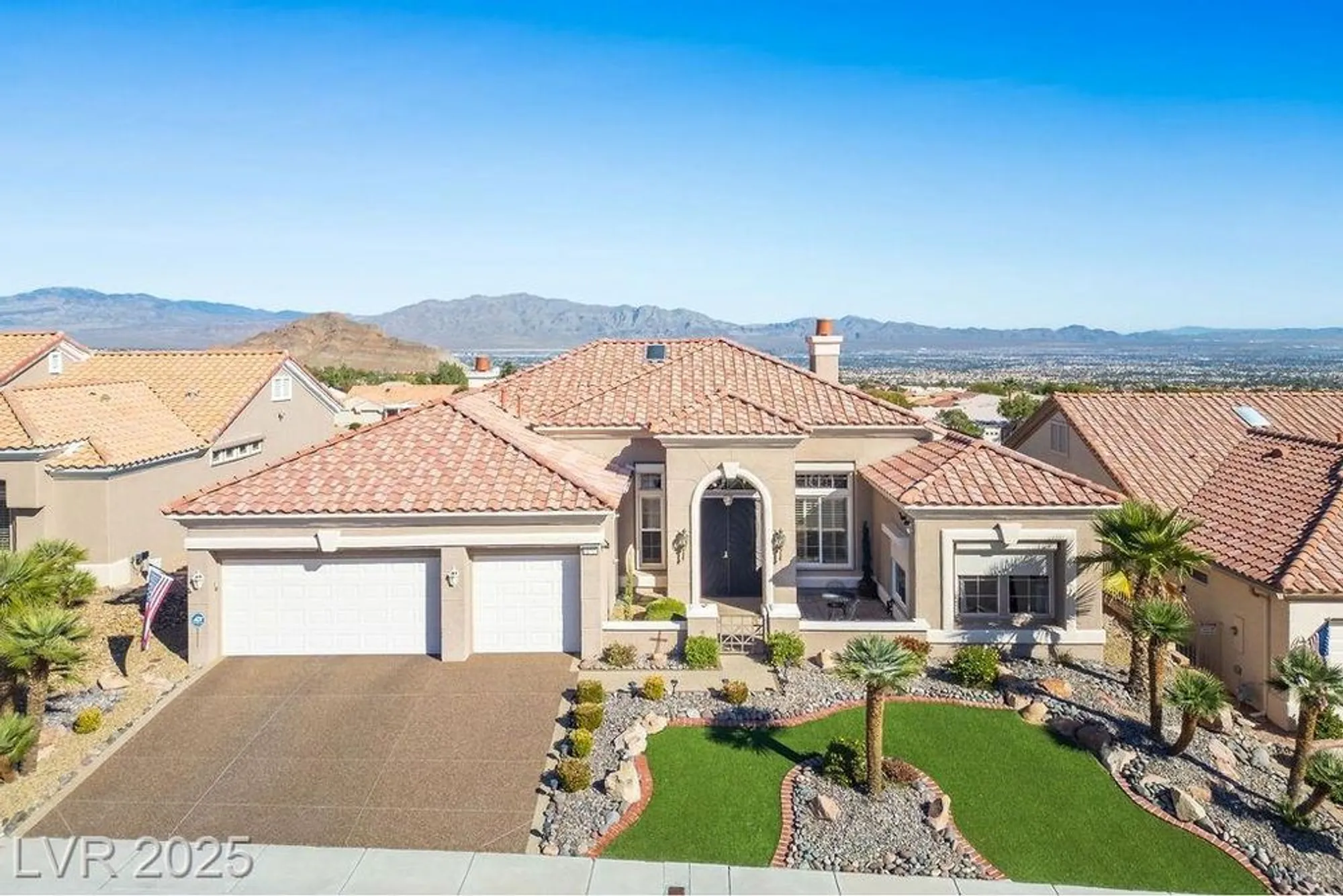 Property Slideshow image 56 of 99 | 10712 button willow dr, Las Vegas, NV, 89134