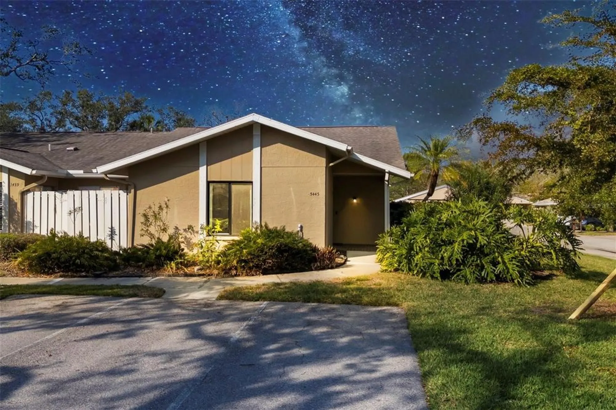 Property Slideshow image 1 of 51 | 3443 tallywood cir 7061, Sarasota, FL, 34237
