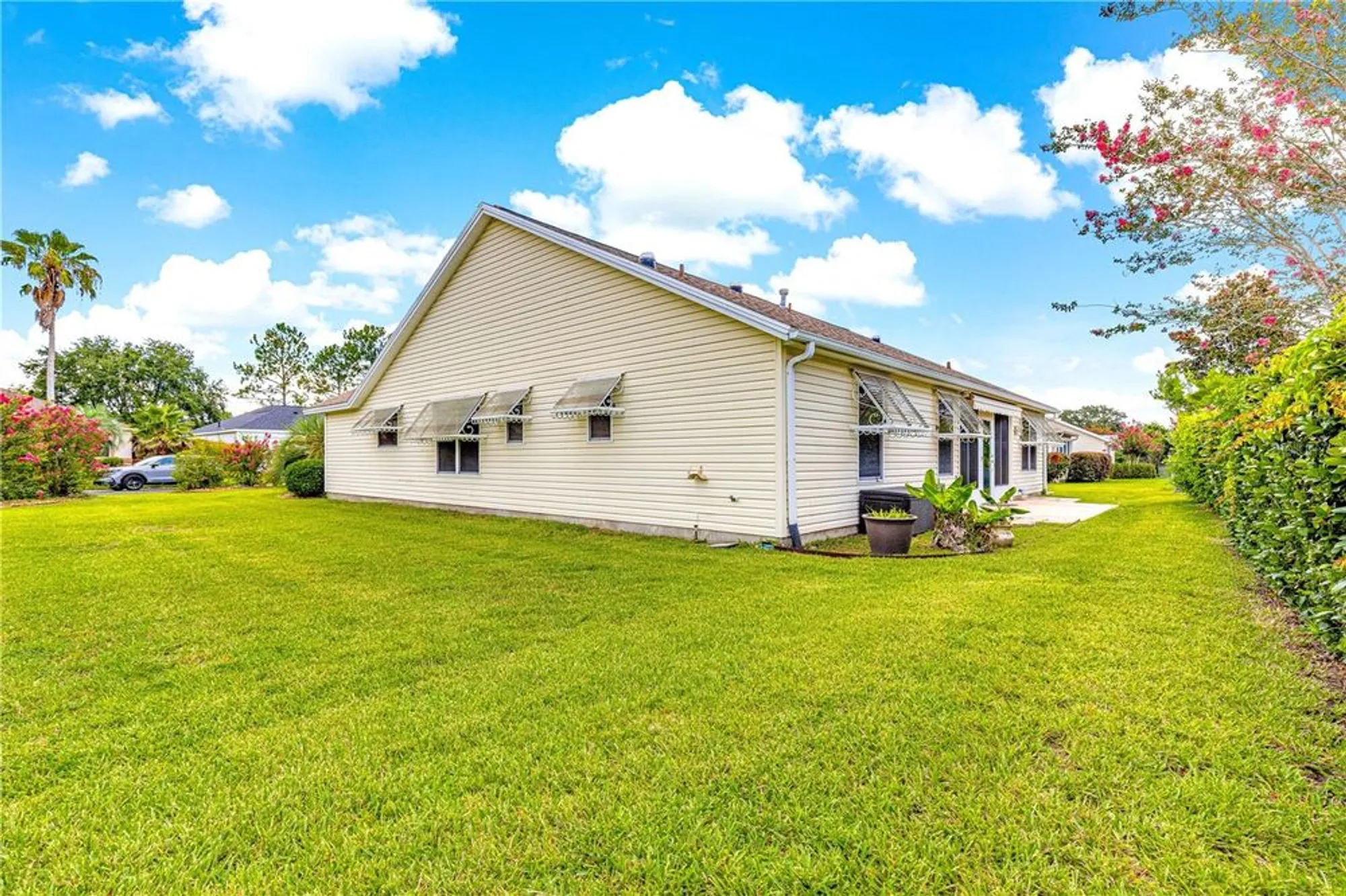 Property Slideshow image 42 of 58 | 2450 merida cir, The Villages, FL, 32162