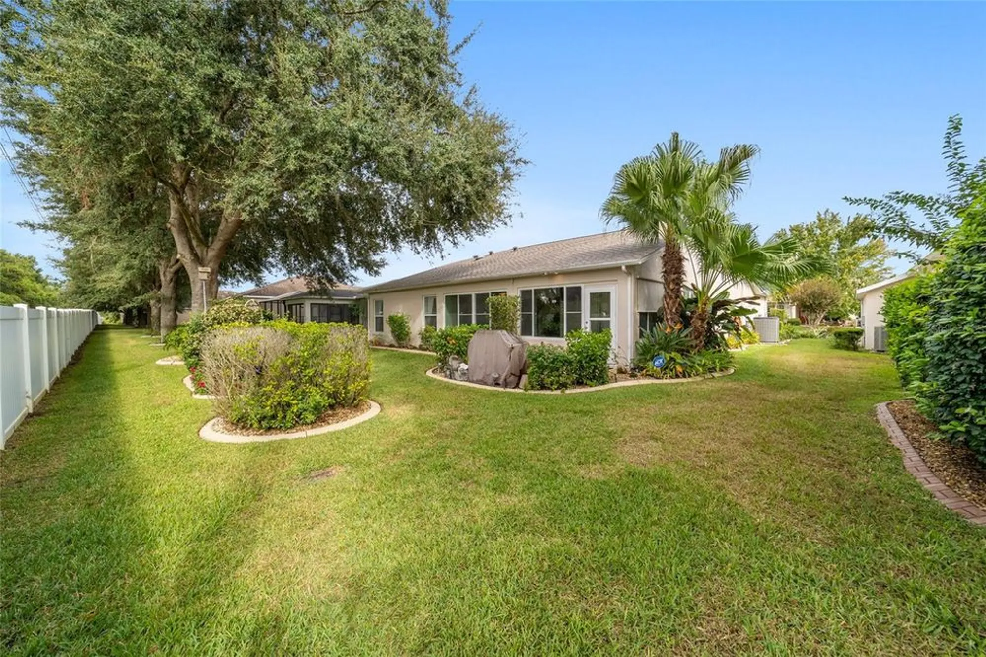 Property Slideshow image 6 of 54 | 16369 sw 14th avenue rd, Ocala, FL, 34473