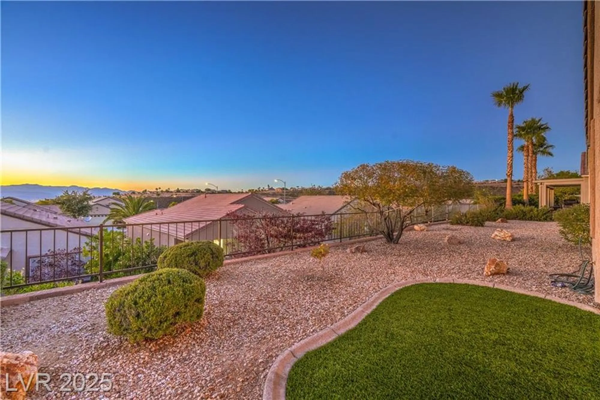 Property Slideshow image 30 of 55 | 2504 ashen light dr, Henderson, NV, 89044