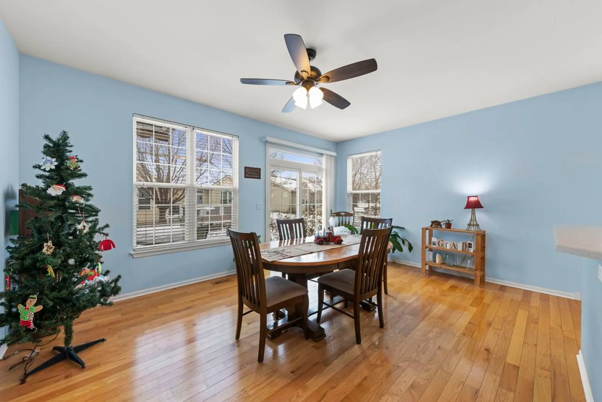 Property Slideshow image 12 of 58 | 16174 seneca lake cir, Crest Hill, IL, 60403