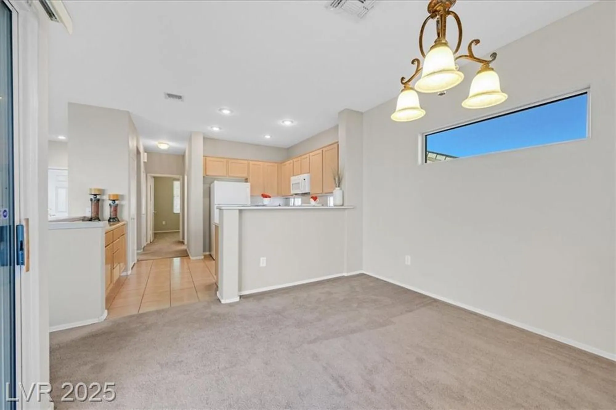 Property Slideshow image 9 of 37 | 2026 wildwood lake st, Henderson, NV, 89052