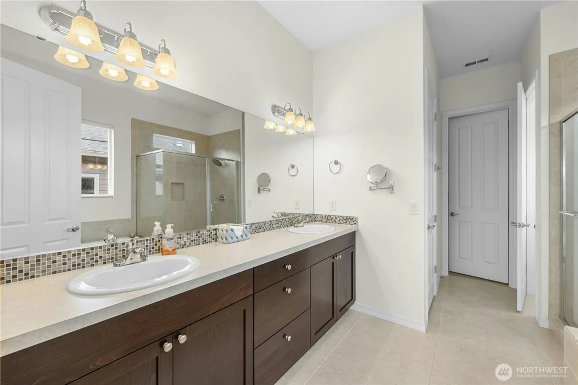 Property Slideshow image 20 of 38 | 5206 waldron dr, Lacey, WA, 98516