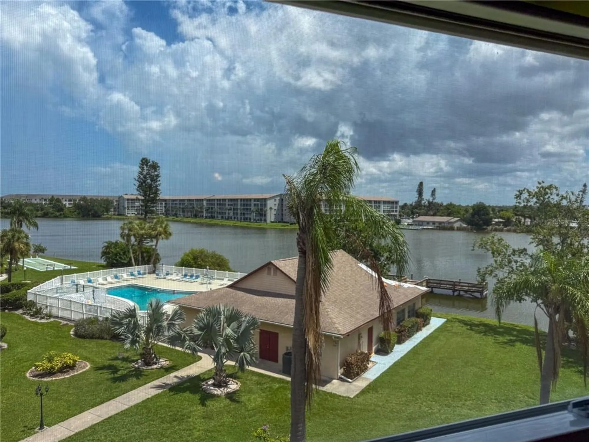 Property Slideshow image 3 of 38 | 4103 lake bayshore dr # 404, Bradenton, FL, 34205