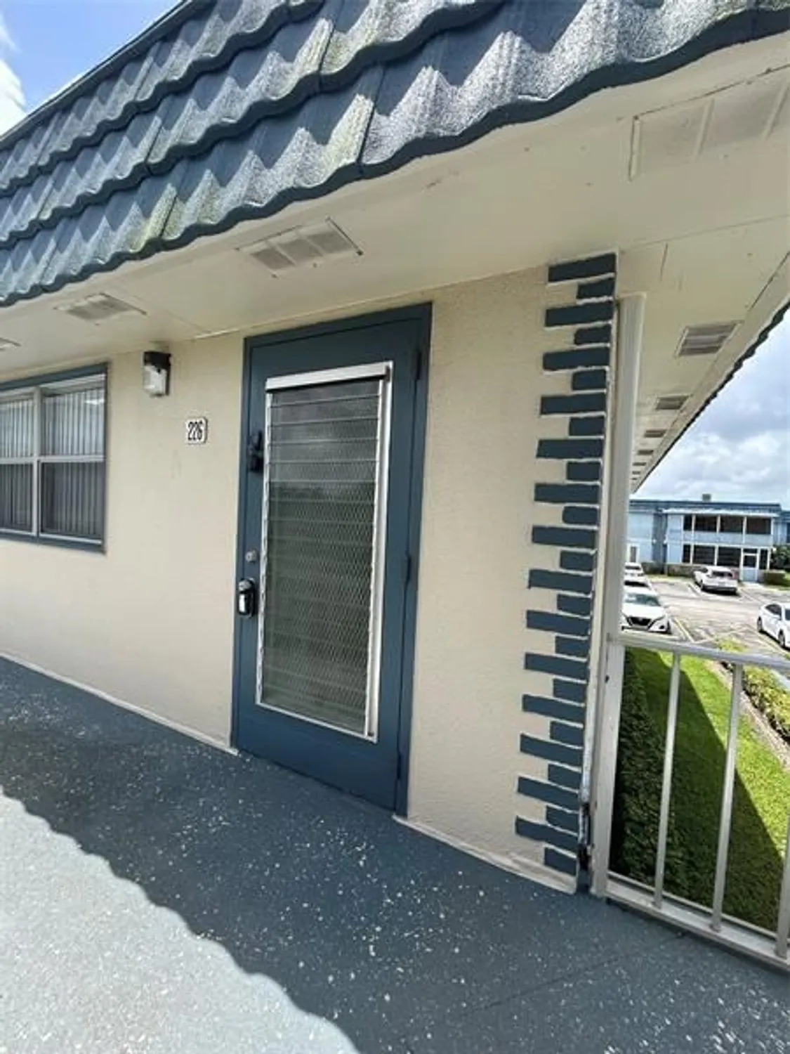 Property Slideshow image 4 of 20 | 226 brittany e unit e, Delray Beach, FL, 33446