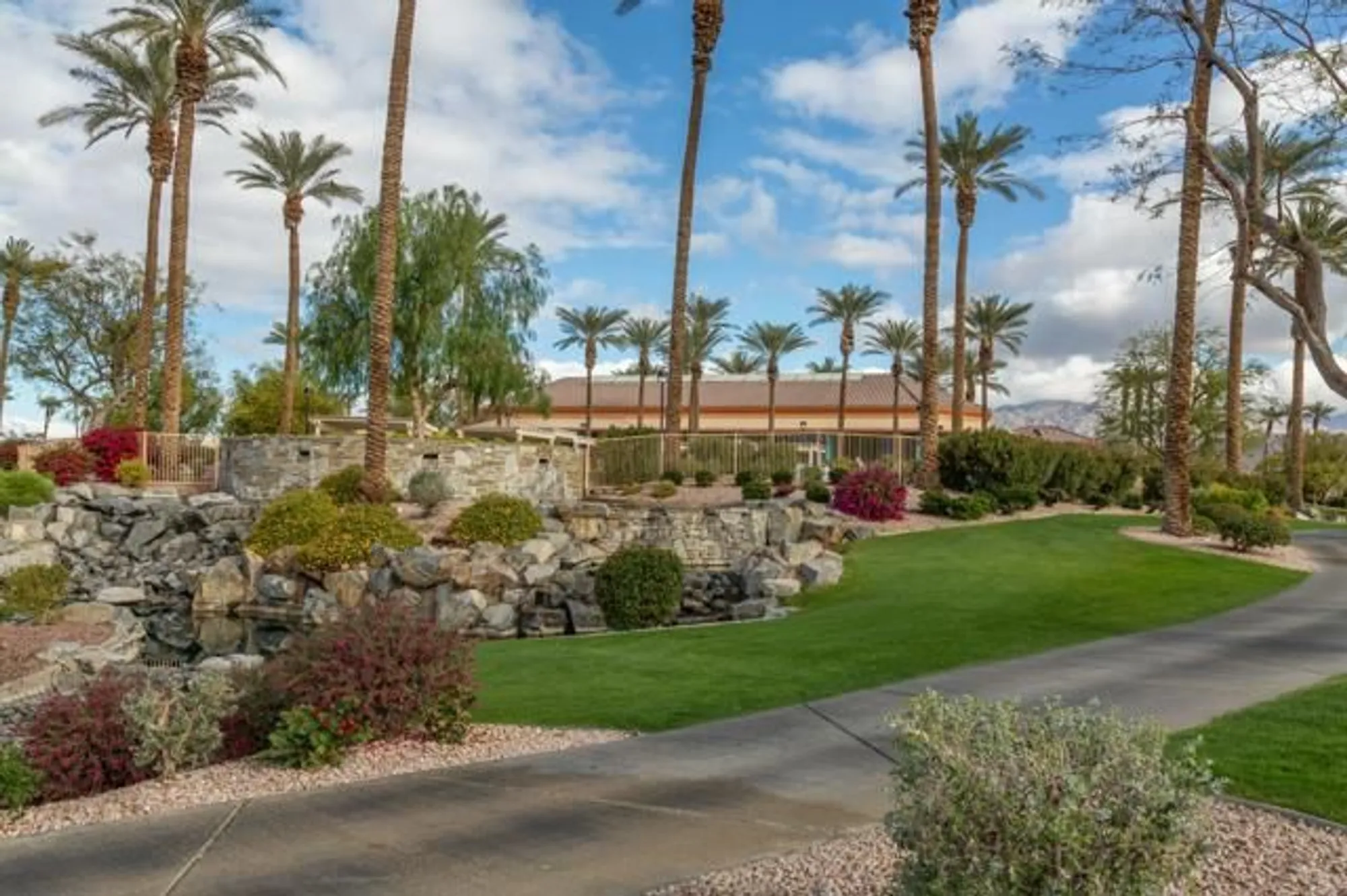 Property Slideshow image 31 of 38 | 38129 grand oaks ave, Palm Desert, CA, 92211