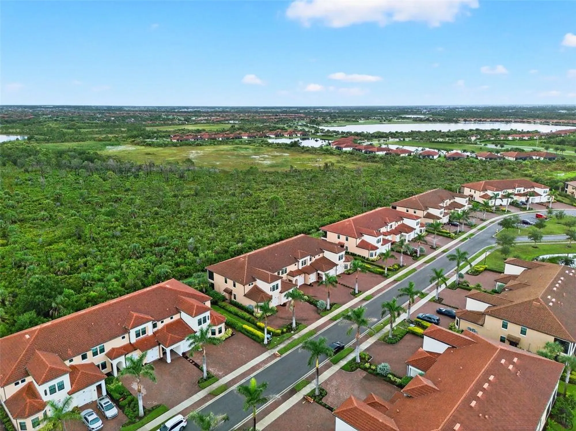 Property Slideshow image 7 of 91 | 10047 crooked creek dr 201, Venice, FL, 34293