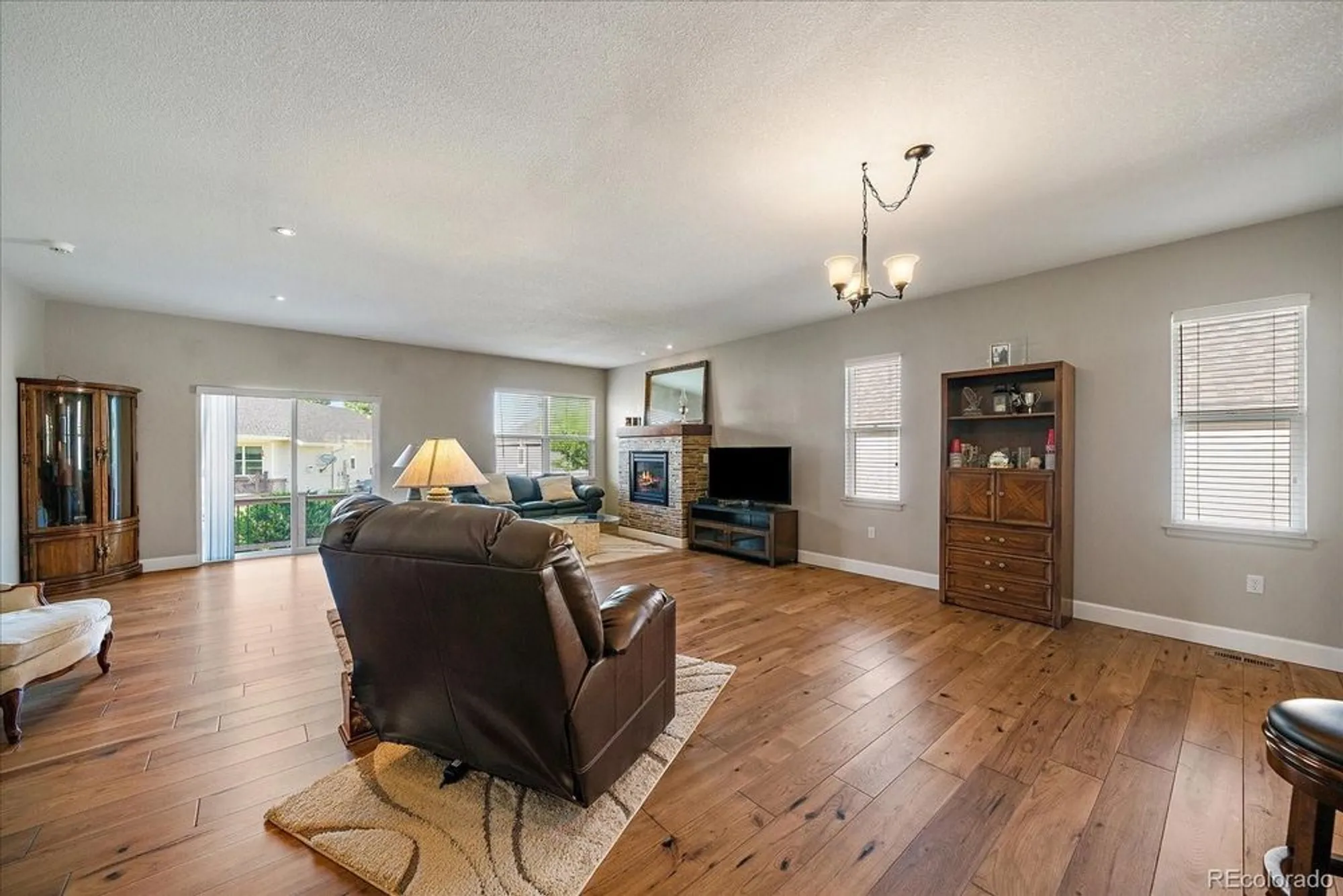 Property Slideshow image 5 of 30 | 7912 s algonquian way, Aurora, CO, 80016