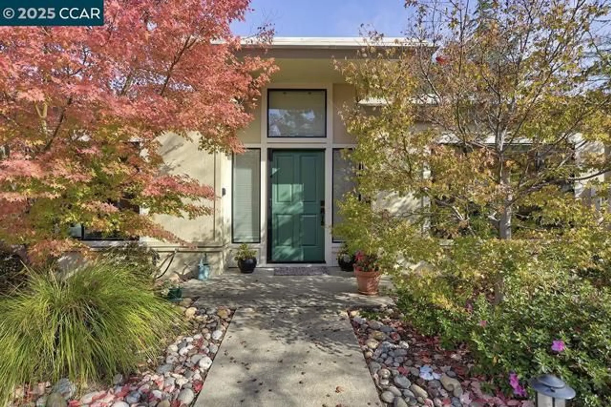 Property Slideshow image 2 of 50 | 1809 golden rain rd apt 4, Walnut Creek, CA, 94595