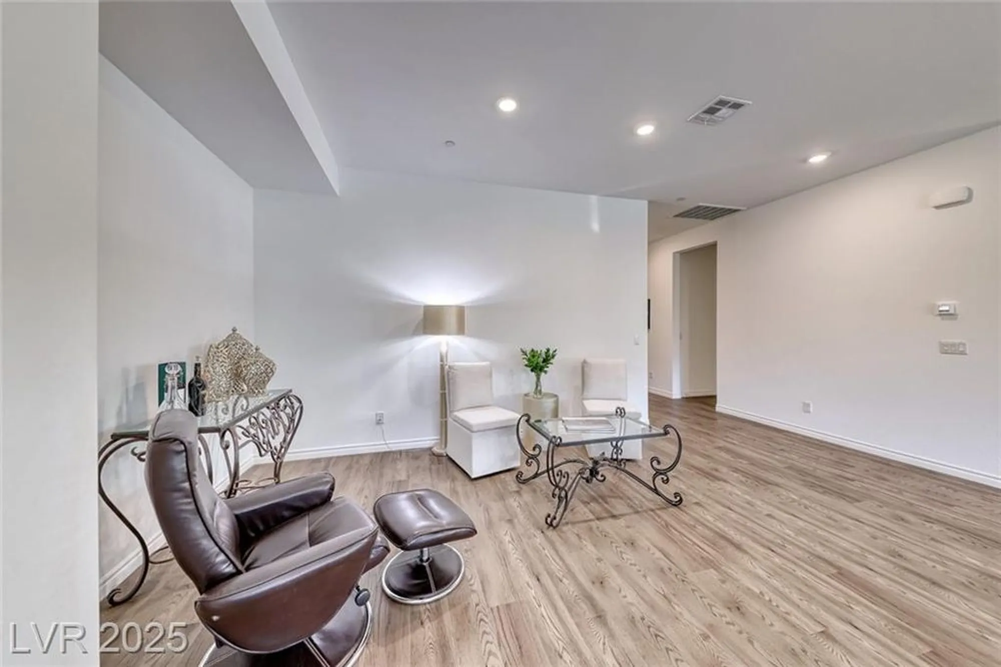 Property Slideshow image 11 of 65 | 141 juliette pointe ln, Henderson, NV, 89011