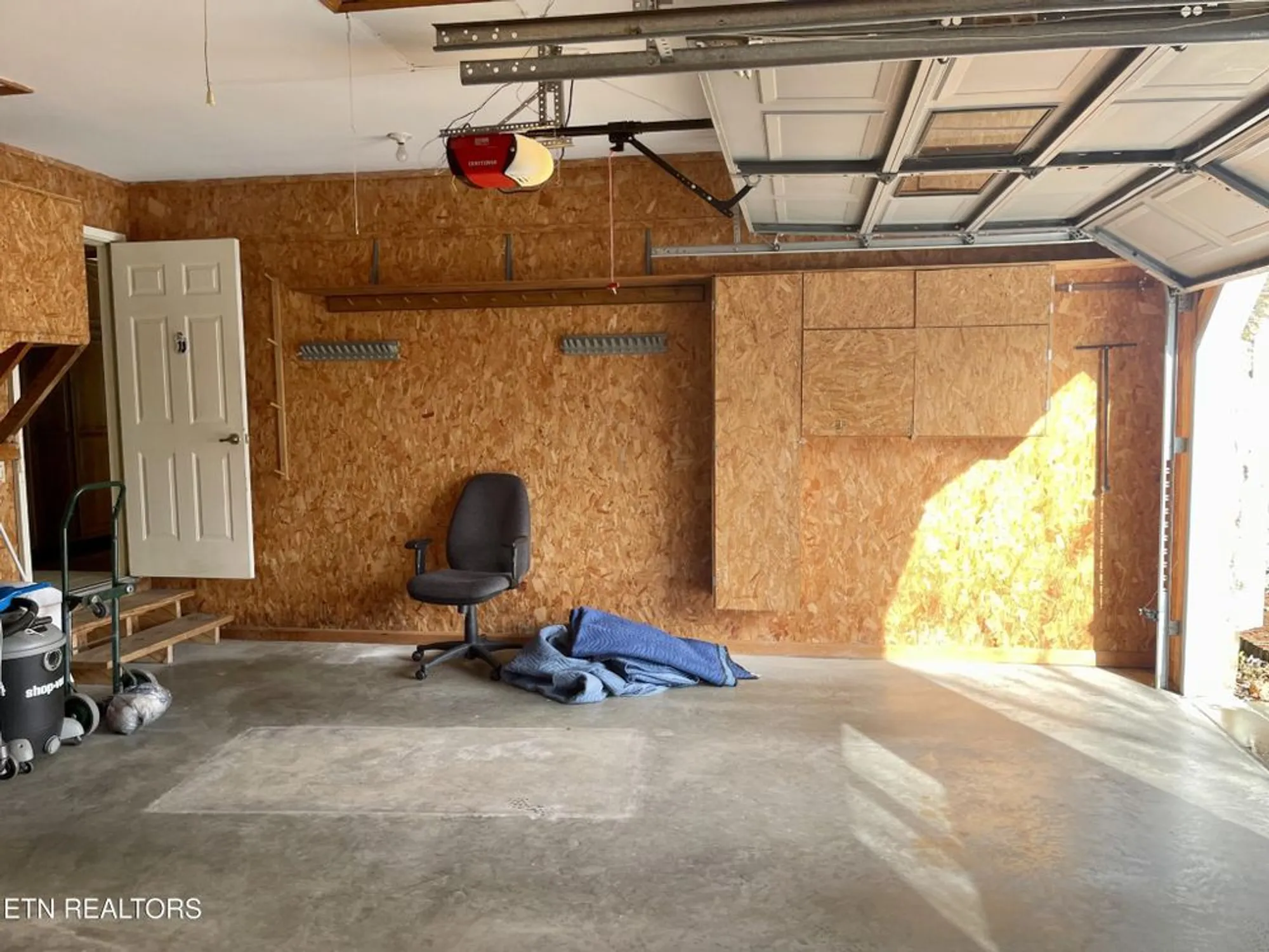 Property Slideshow image 45 of 51 | 143 sugarbush cir, Crossville, TN, 38558