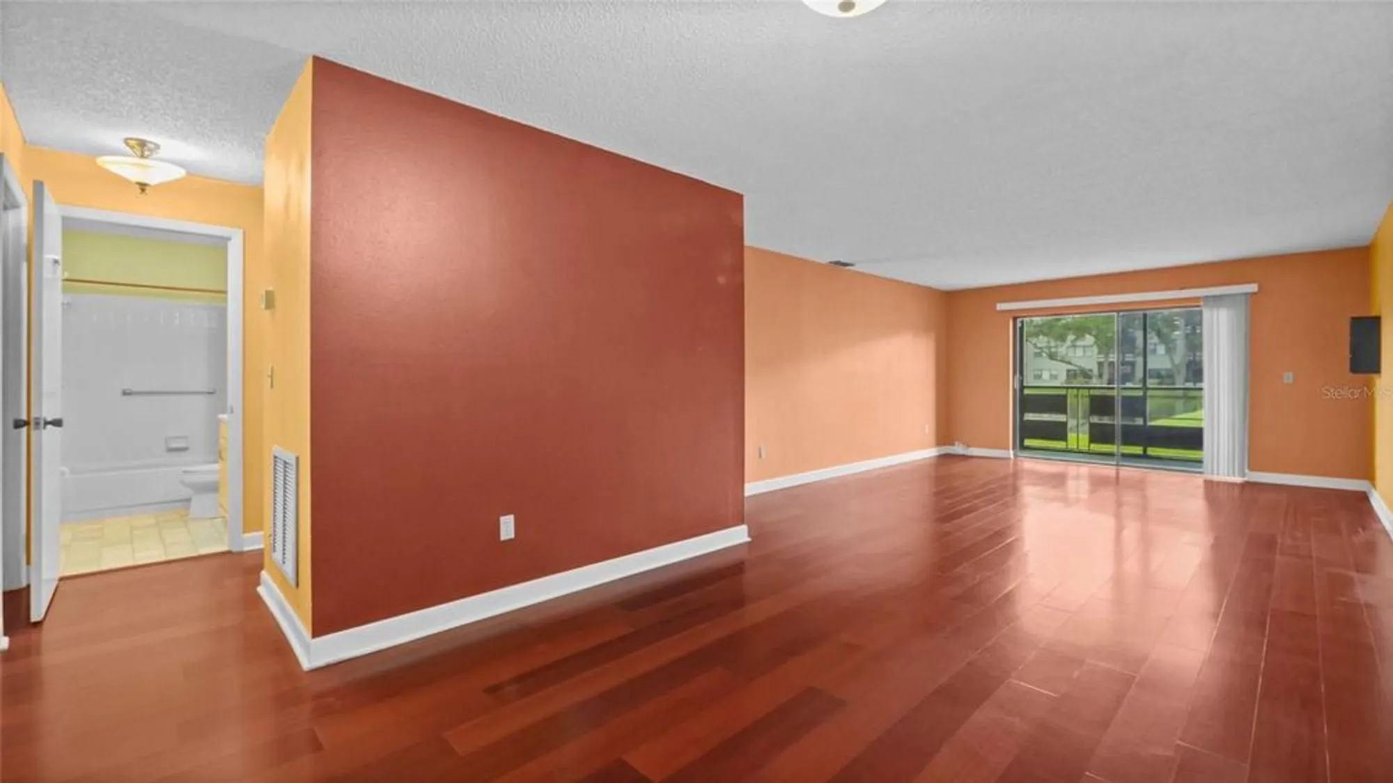 Property Slideshow image 3 of 32 | 6070 80th st n unit 109, St Petersburg, FL, 33709