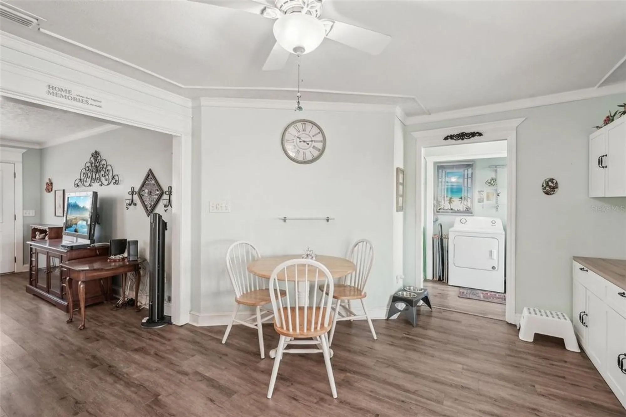 Property Slideshow image 7 of 27 | 708 rutgers pl, Sun City Center, FL, 33573