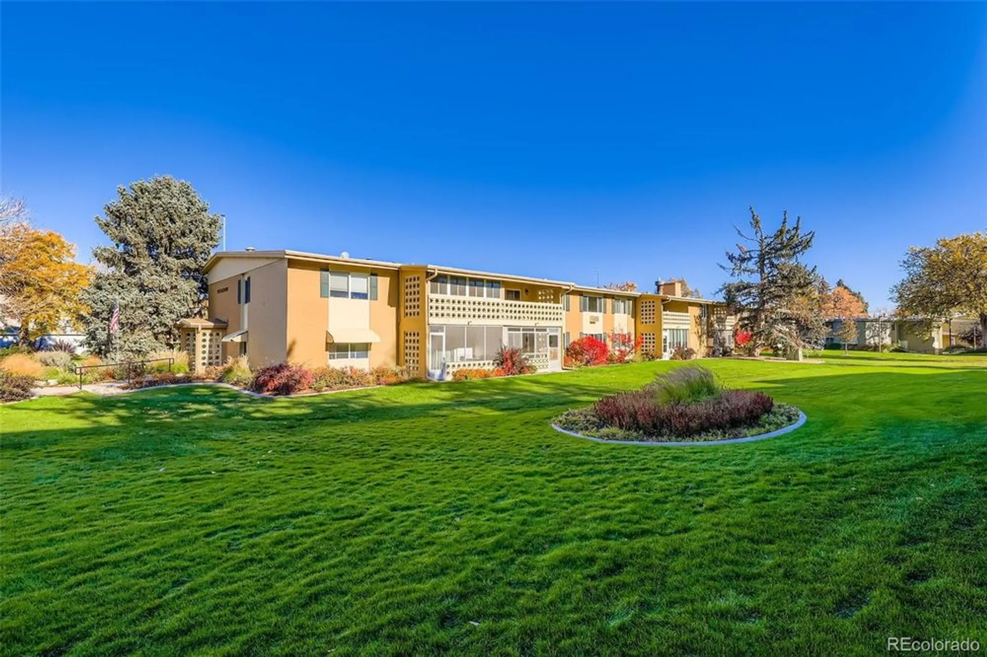 Property Slideshow image 5 of 24 | 740 s alton way unit 2b, Denver, CO, 80247