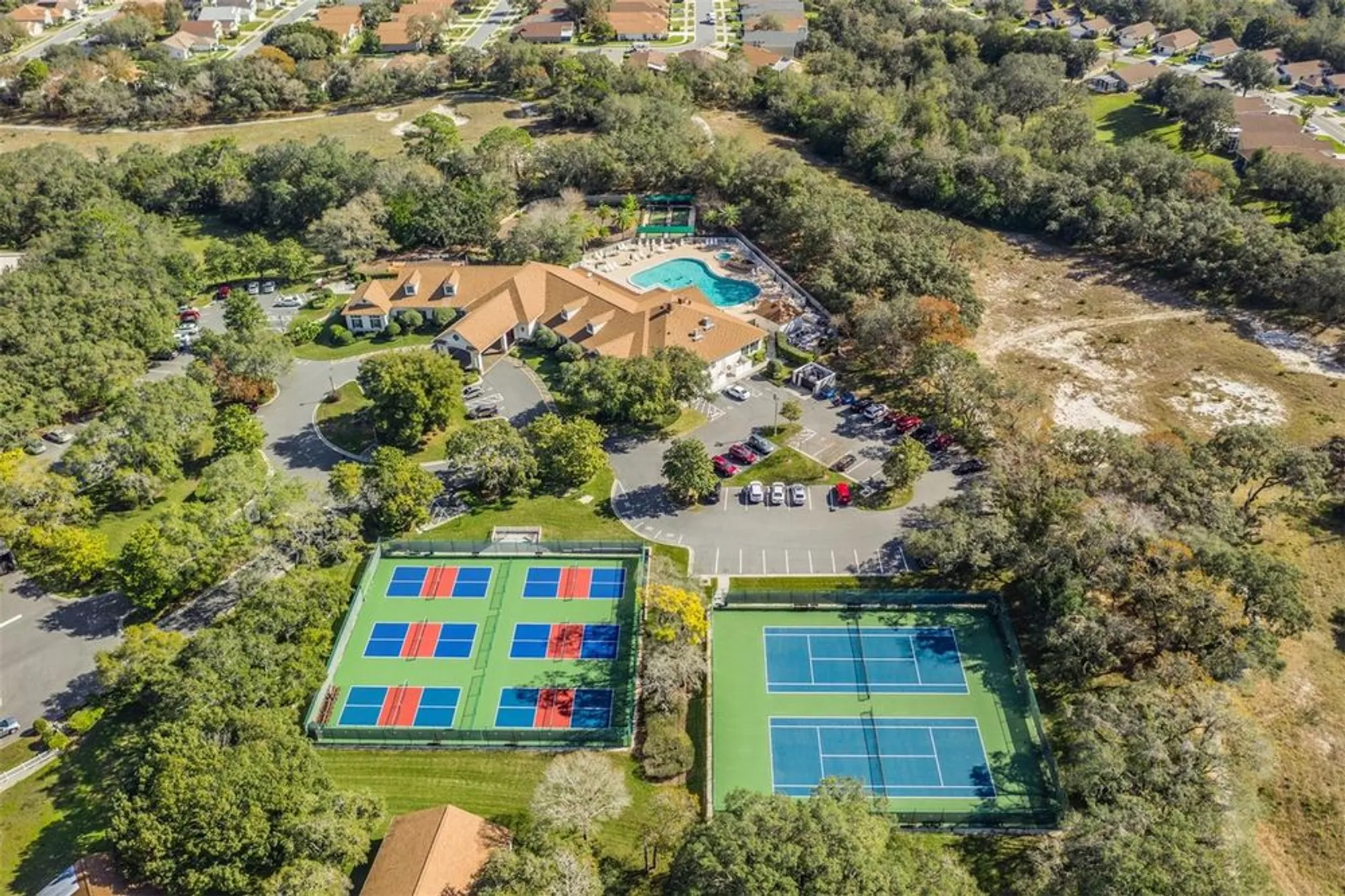 Property Slideshow image 49 of 57 | 525 bent oak ct, Spring Hill, FL, 34609