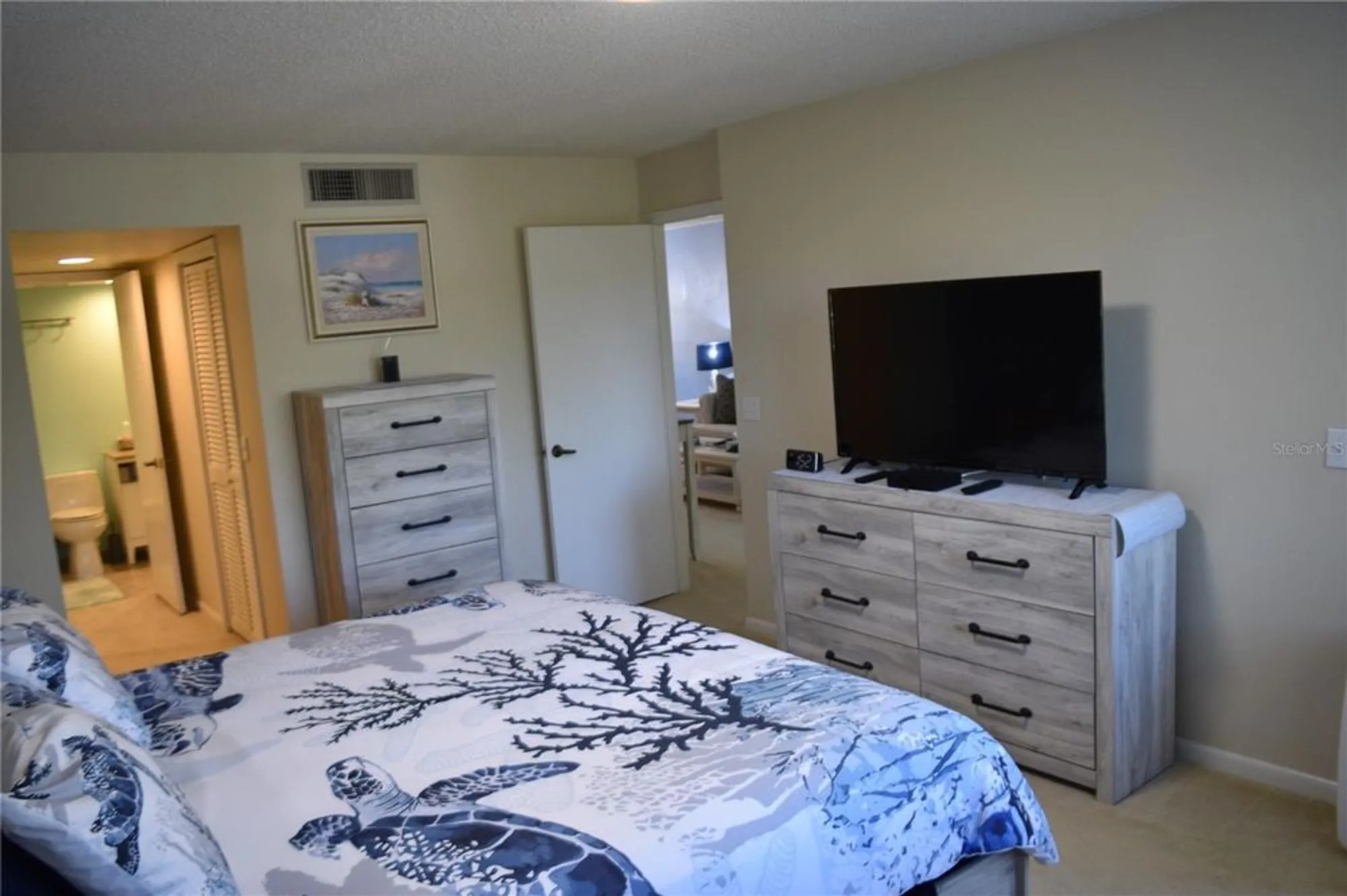 Property Slideshow image 22 of 59 | 3062 eastland blvd # d206, Clearwater, FL, 33761