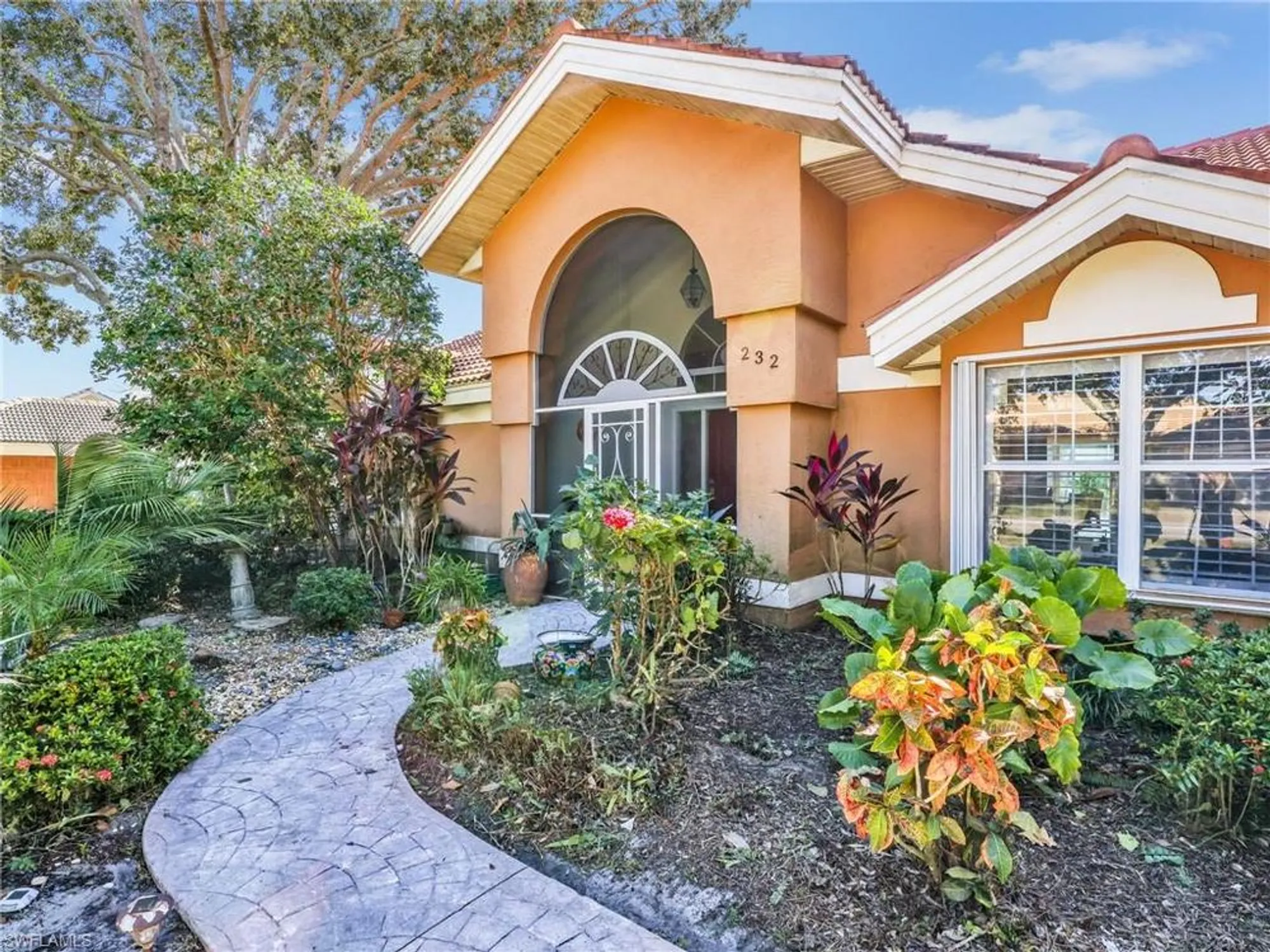 Property Slideshow image 6 of 50 | 232 silverado dr, Naples, FL, 34119