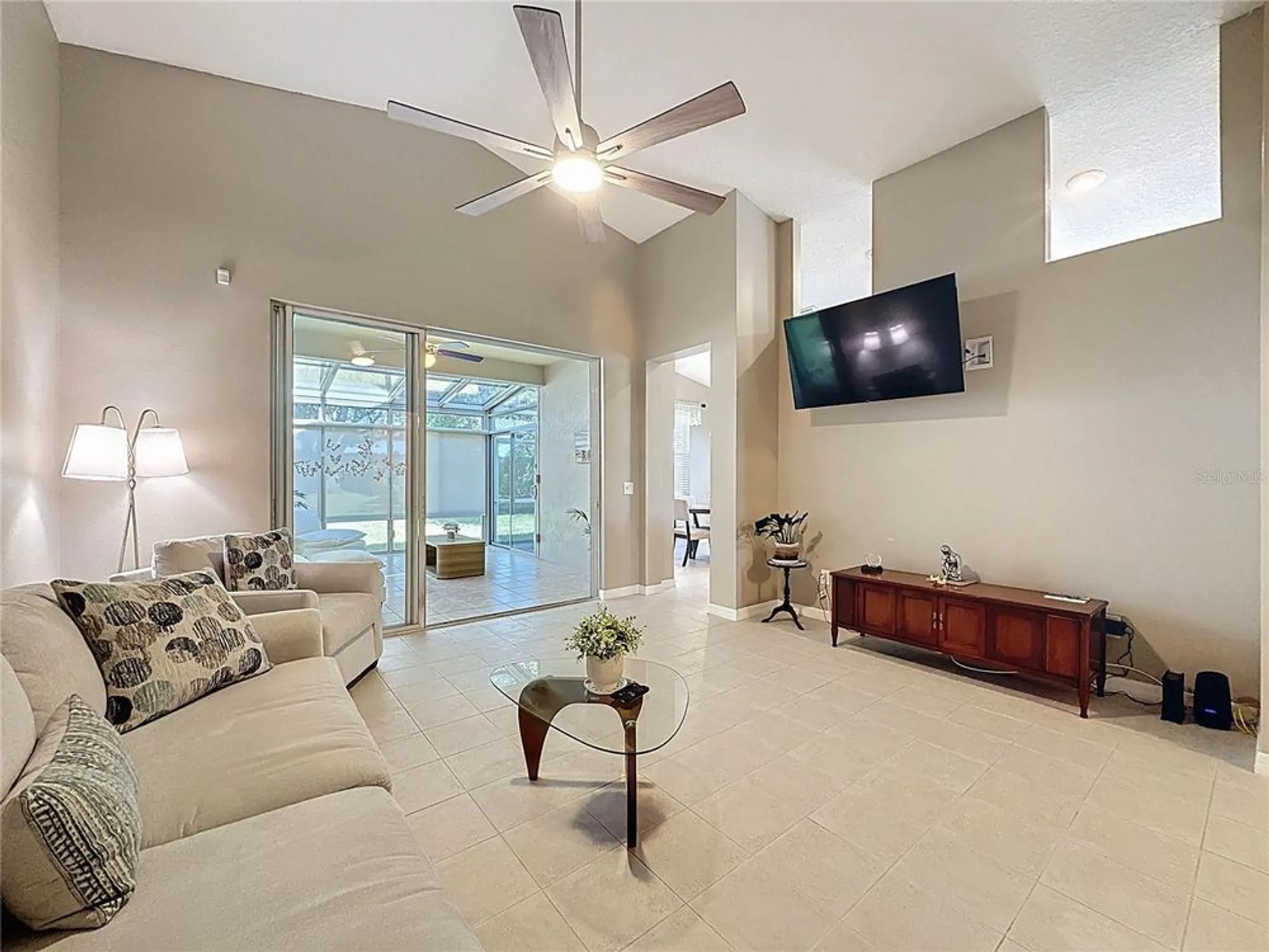 Property Slideshow image 9 of 75 | 133 crepe myrtle dr, Groveland, FL, 34736