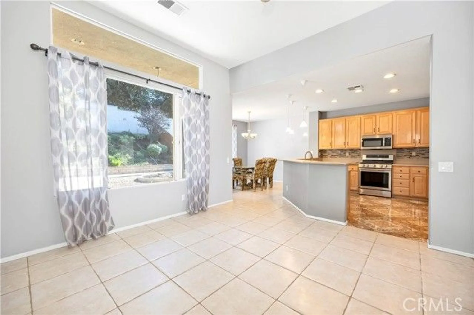 Property Slideshow image 18 of 49 | 14716 grandview dr, Moreno Valley, CA, 92555