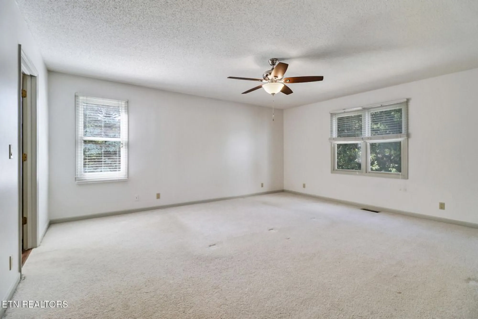 Property Slideshow image 29 of 55 | 11 kingsboro ln, Crossville, TN, 38558