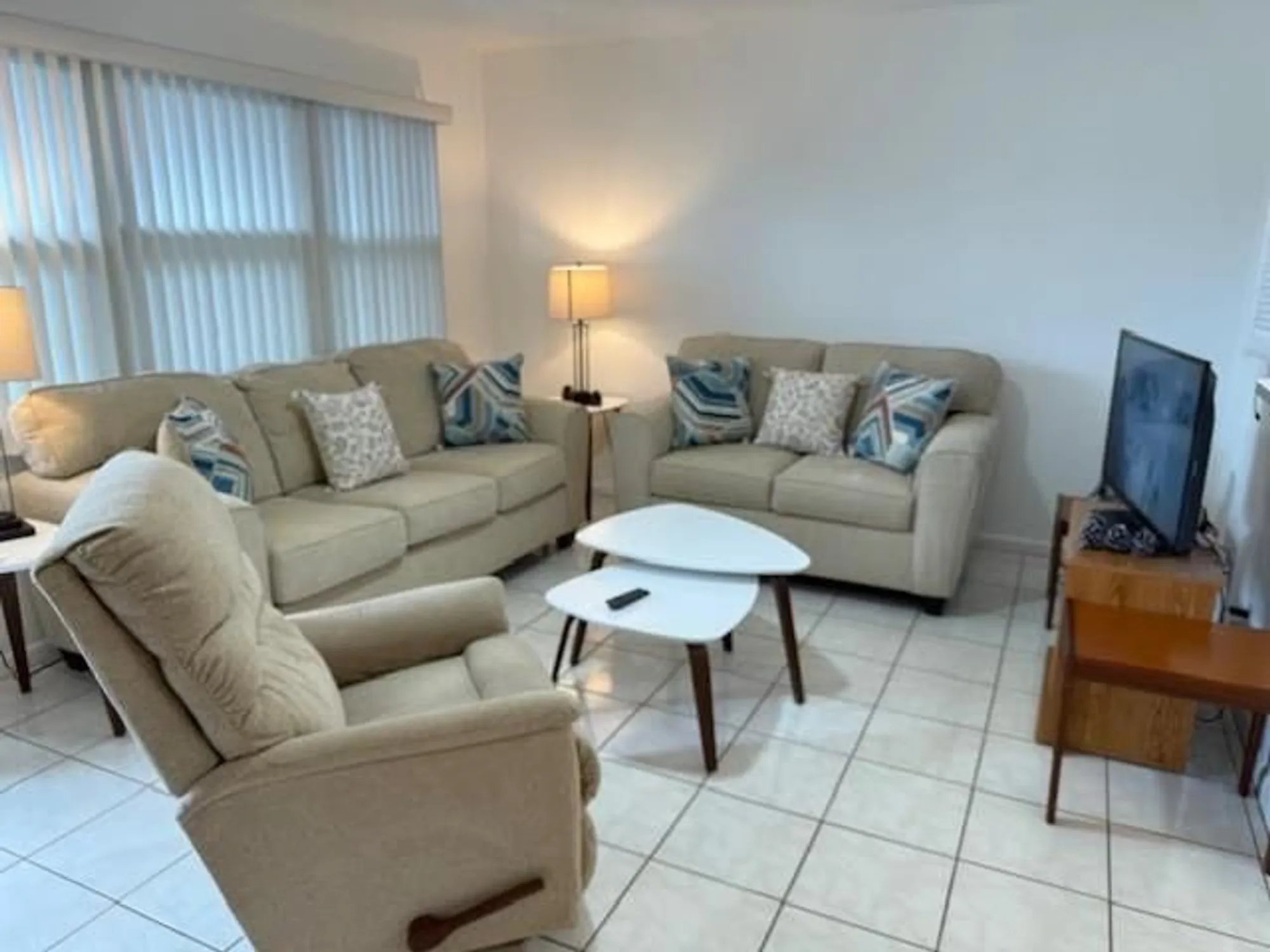 Property Slideshow image 4 of 24 | 1010 islewood d # 1010, Deerfield Beach, FL, 33442