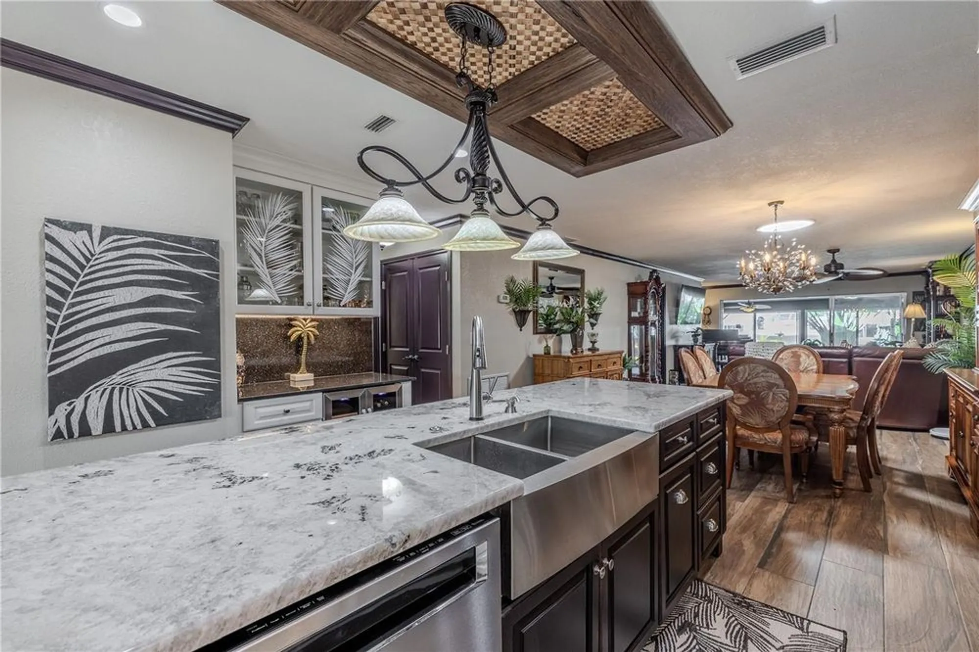 Property Slideshow image 10 of 64 | 345 boca ciega point blvd, Saint Petersburg, FL, 33708