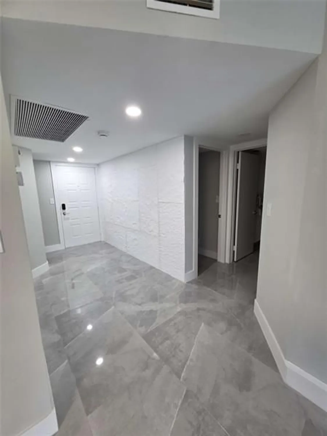 Property Slideshow image 9 of 25 | 1502 cayman way c2, Coconut Creek, FL, 33066