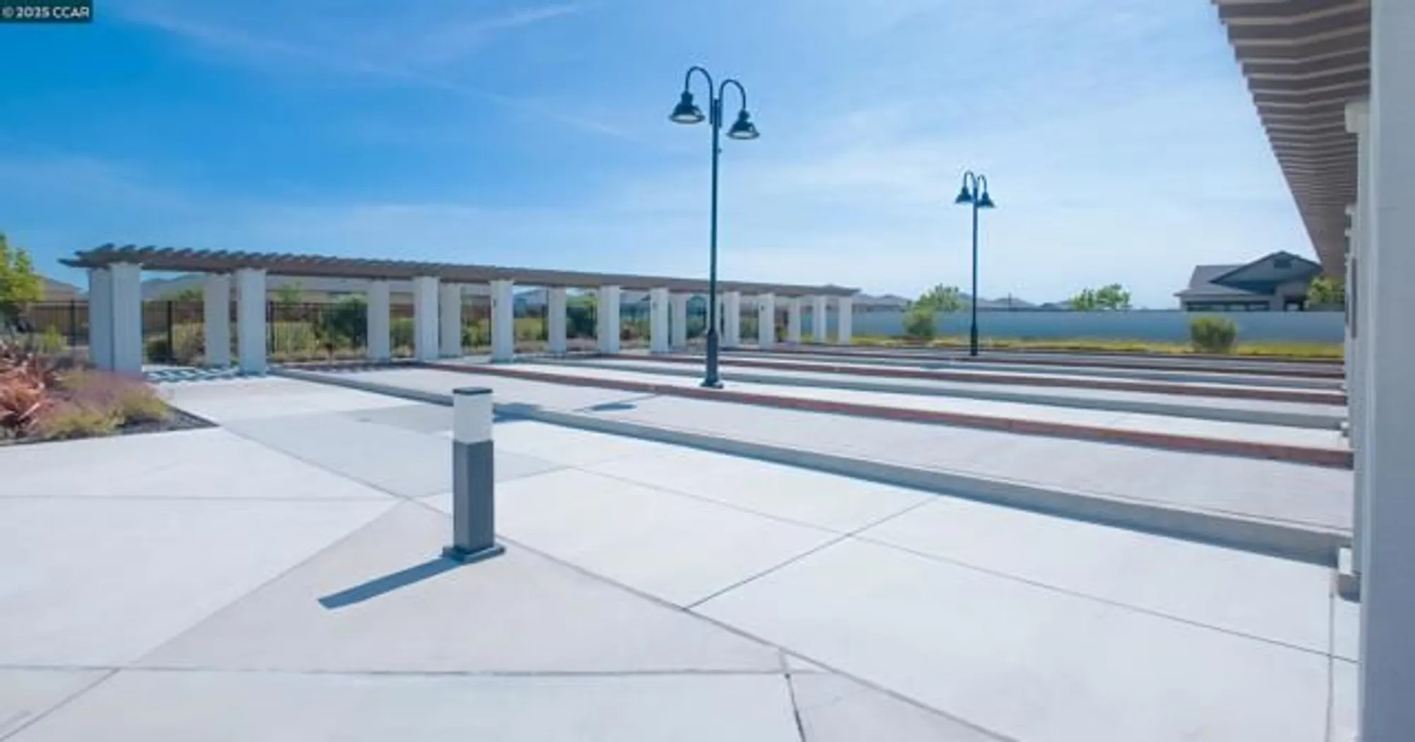 Property Slideshow image 14 of 37 | 2299 rustic oak ln, Rio Vista, CA, 94571