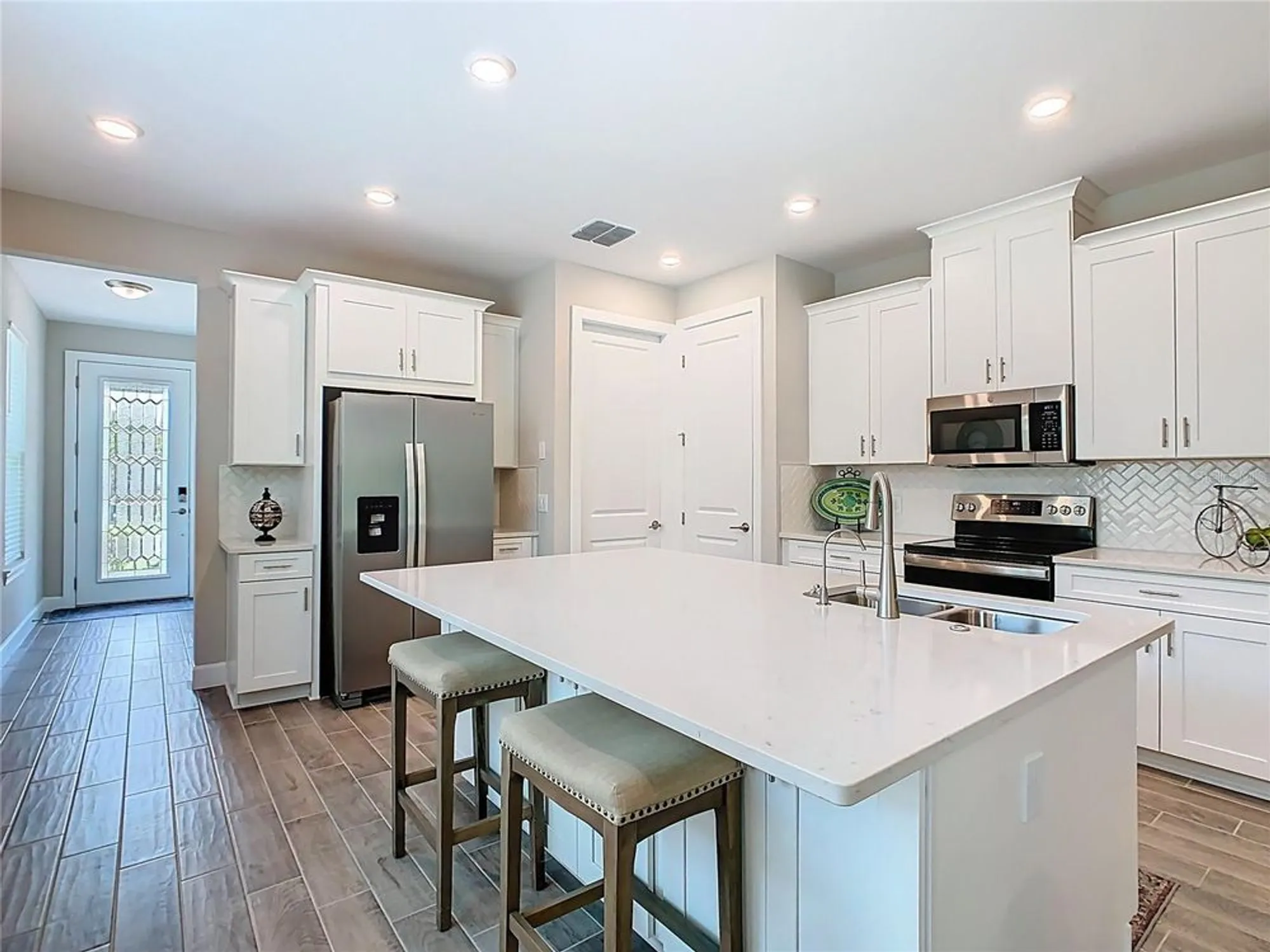 Property Slideshow image 9 of 48 | 1029 umbria dr, Poinciana, FL, 34759