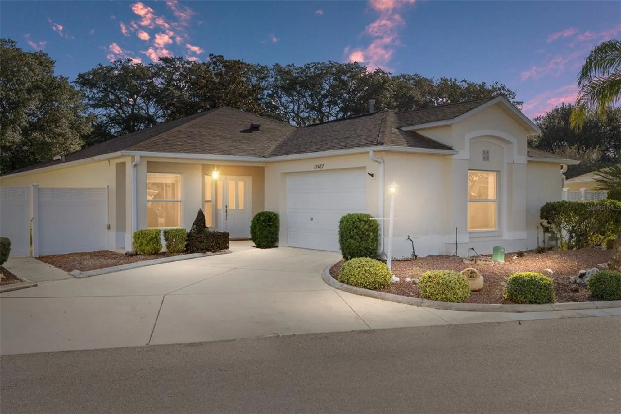 Property Slideshow image 3 of 75 | 17487 se 84th foxgrove ave, The Villages, FL, 32162