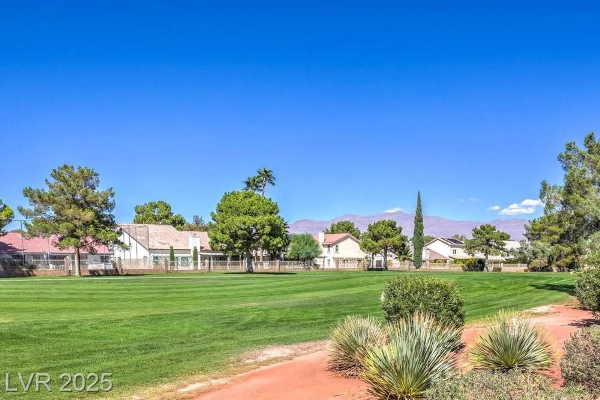 Property Slideshow image 4 of 63 | 5433 honey mesquite ln, Las Vegas, NV, 89130