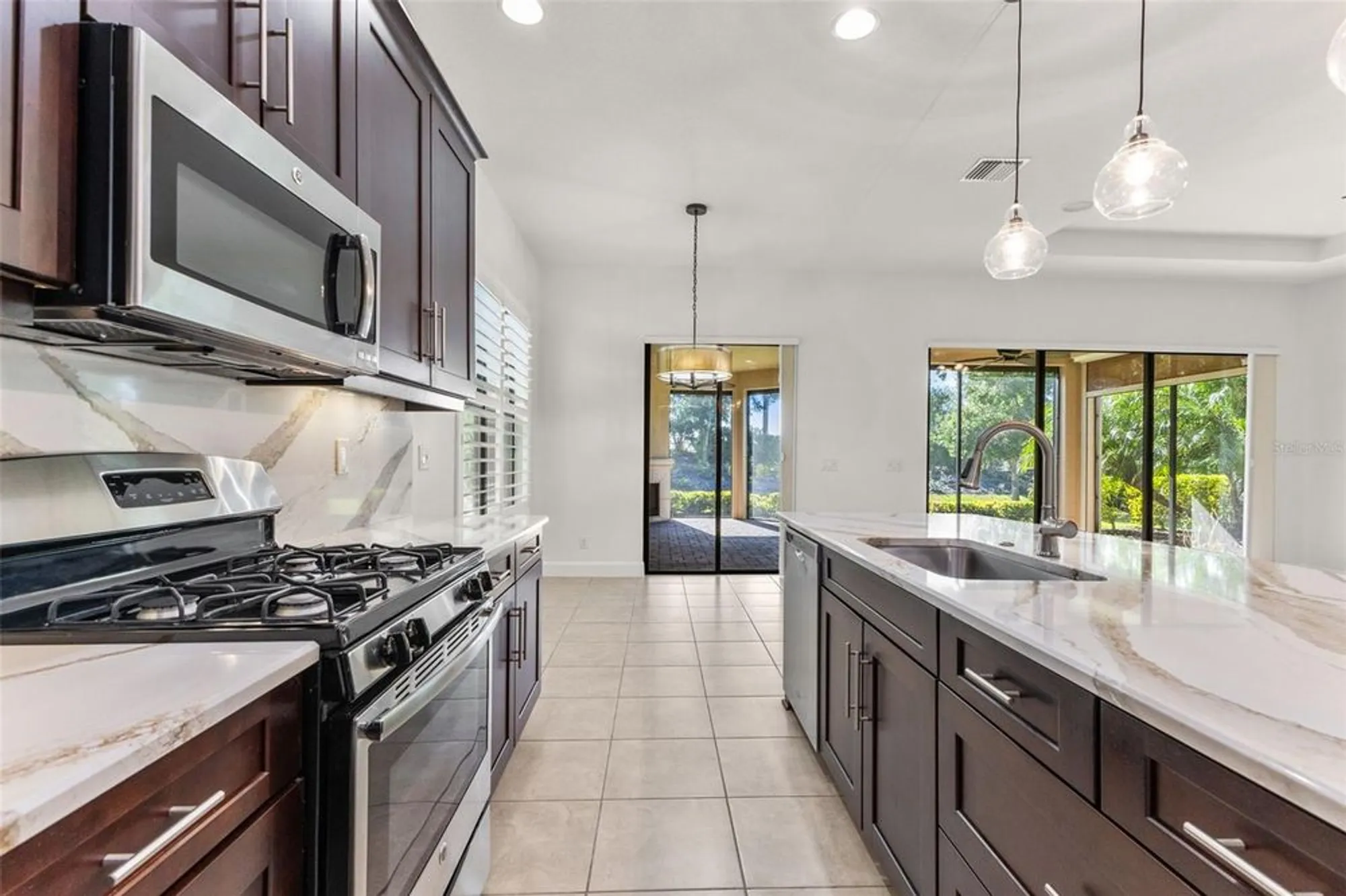 Property Slideshow image 9 of 44 | 5242 napoli run, Bradenton, FL, 34211