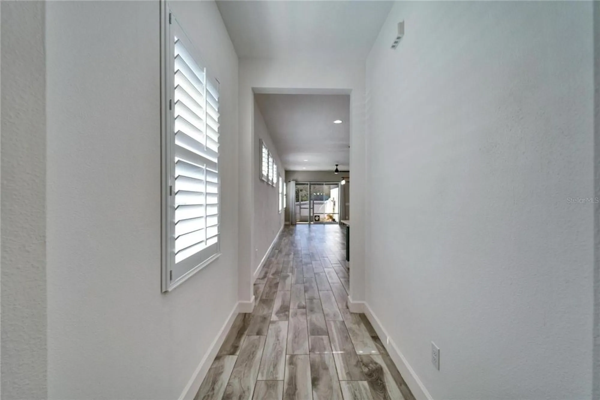 Property Slideshow image 16 of 61 | 729 winterside dr, Apollo Beach, FL, 33572