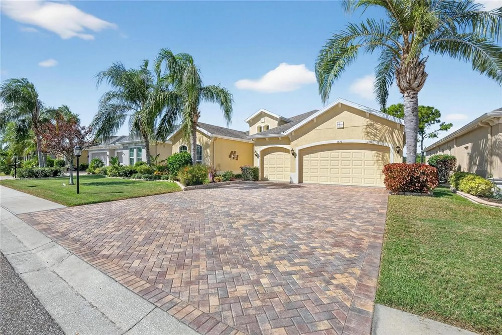 Property Slideshow image 56 of 88 | 1616 emerald dunes dr, Sun City Center, FL, 33573