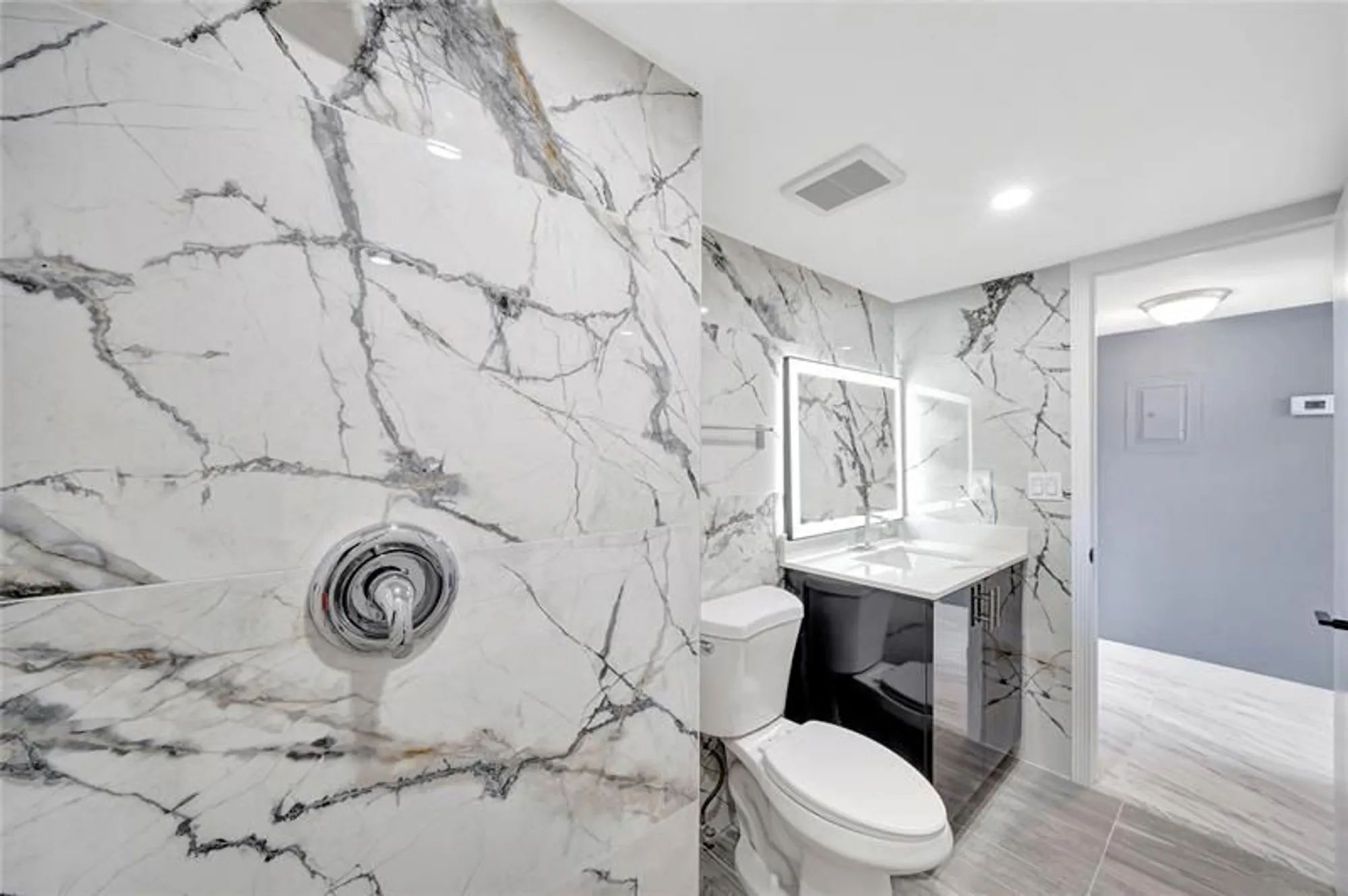 Property Slideshow image 30 of 53 | 1100 saint charles pl 708, Pembroke Pines, FL, 33026